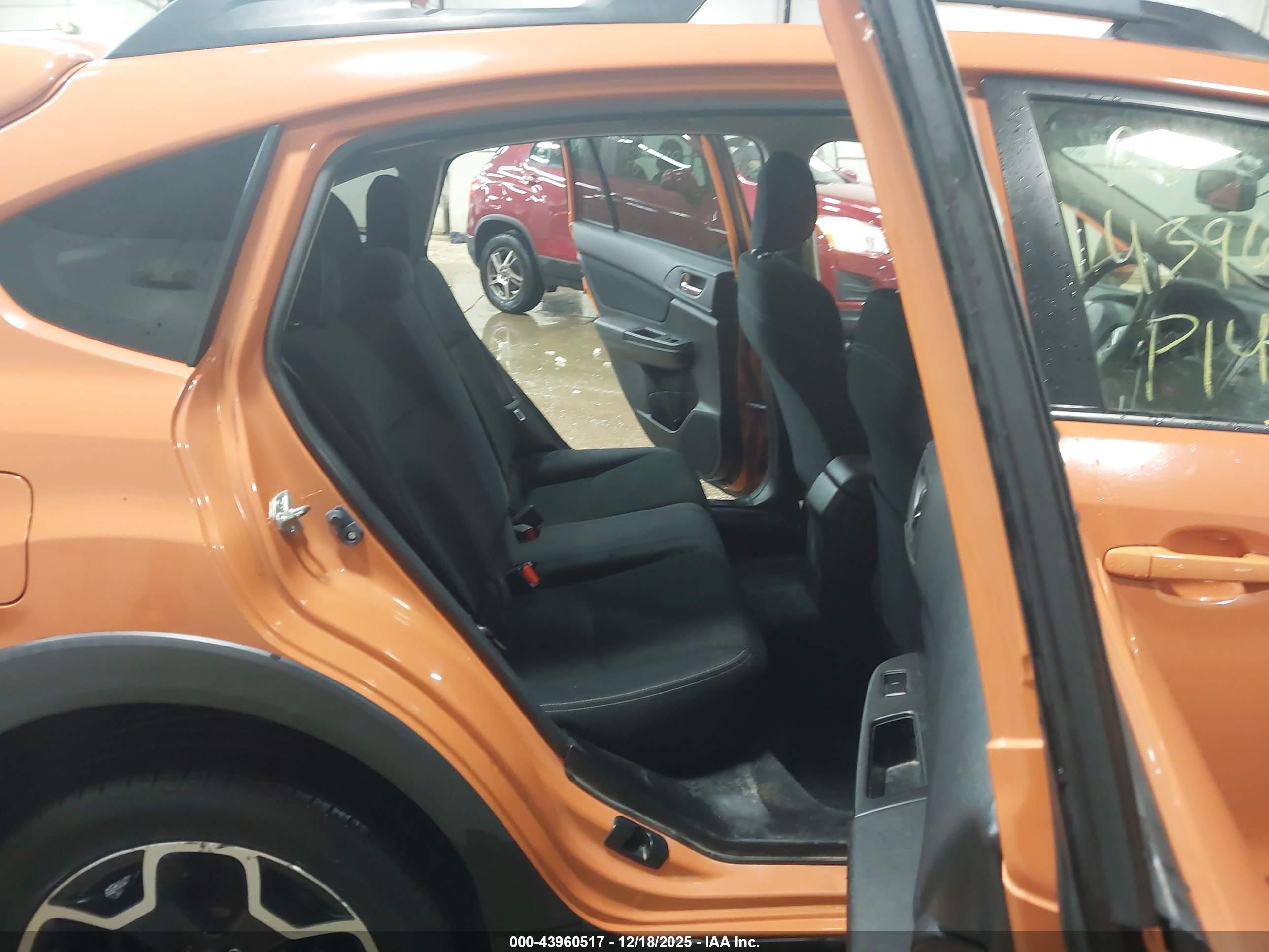 SUBARU XV image 8