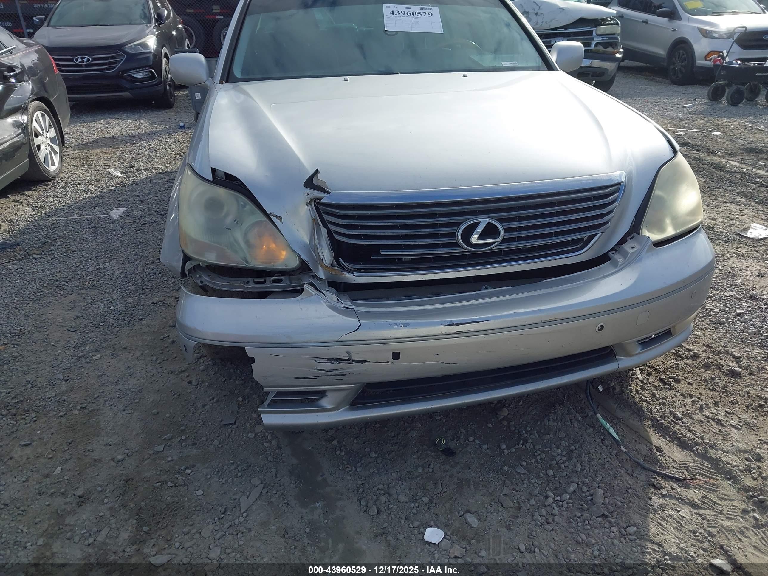LEXUS LS image 6