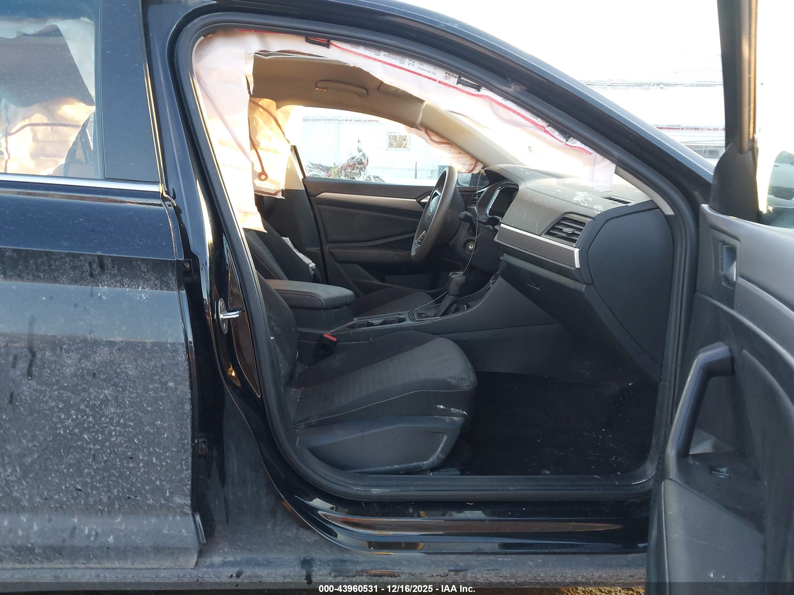 VOLKSWAGEN JETTA image 5