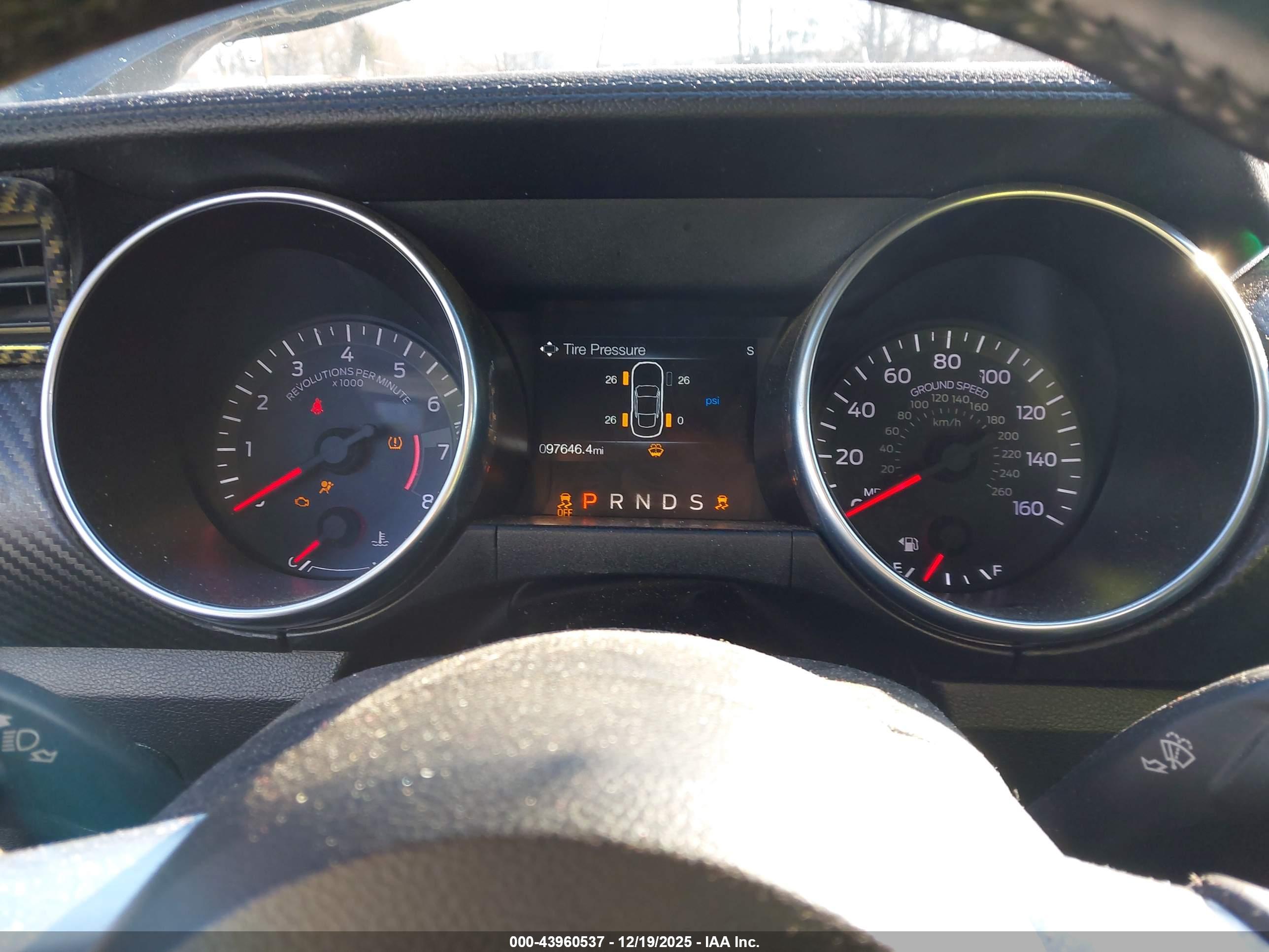 FORD MUSTANG image 7