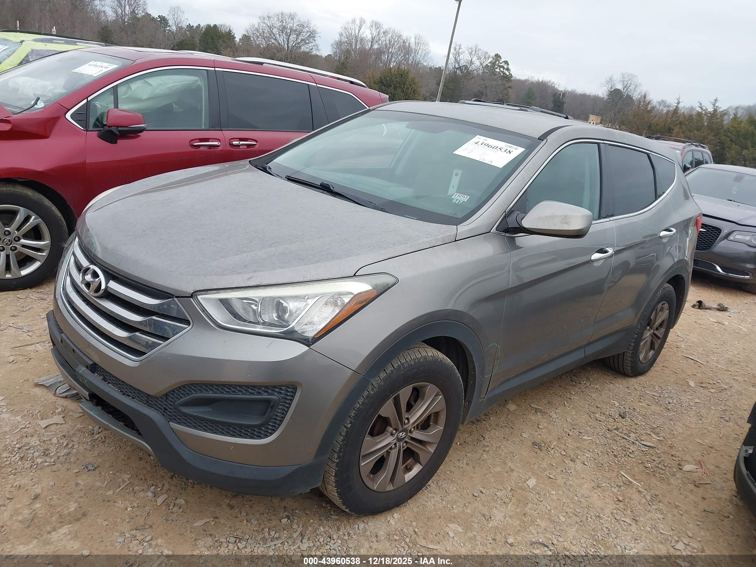 HYUNDAI SANTA image 2