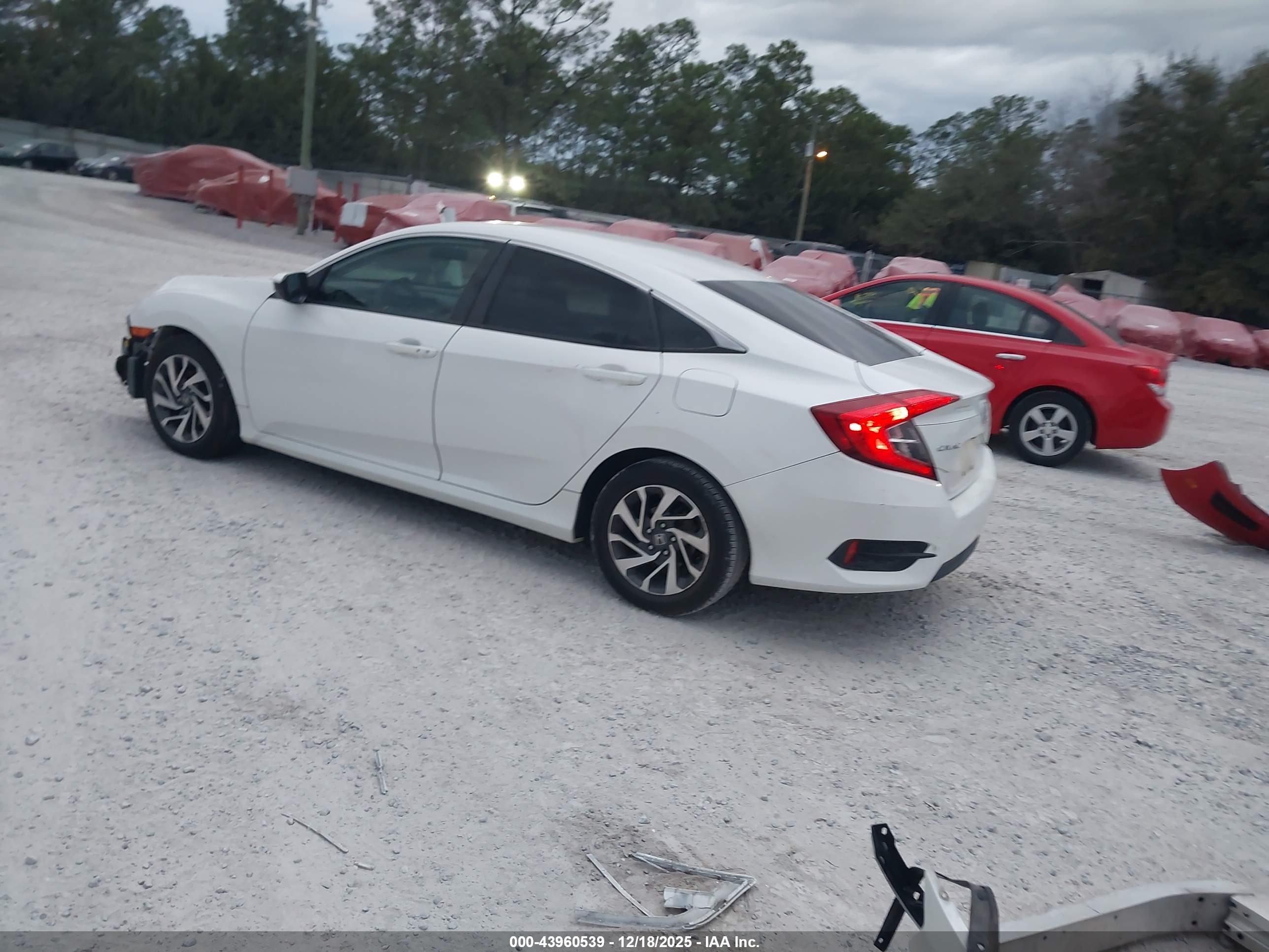 HONDA CIVIC image 3