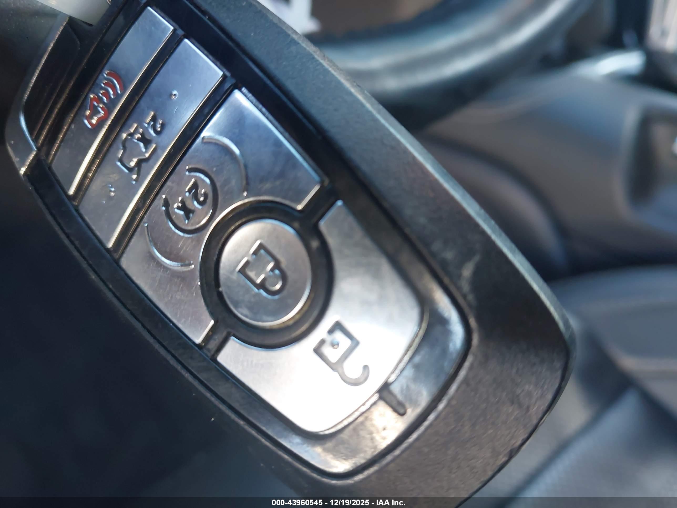 FORD MUSTANG image 11