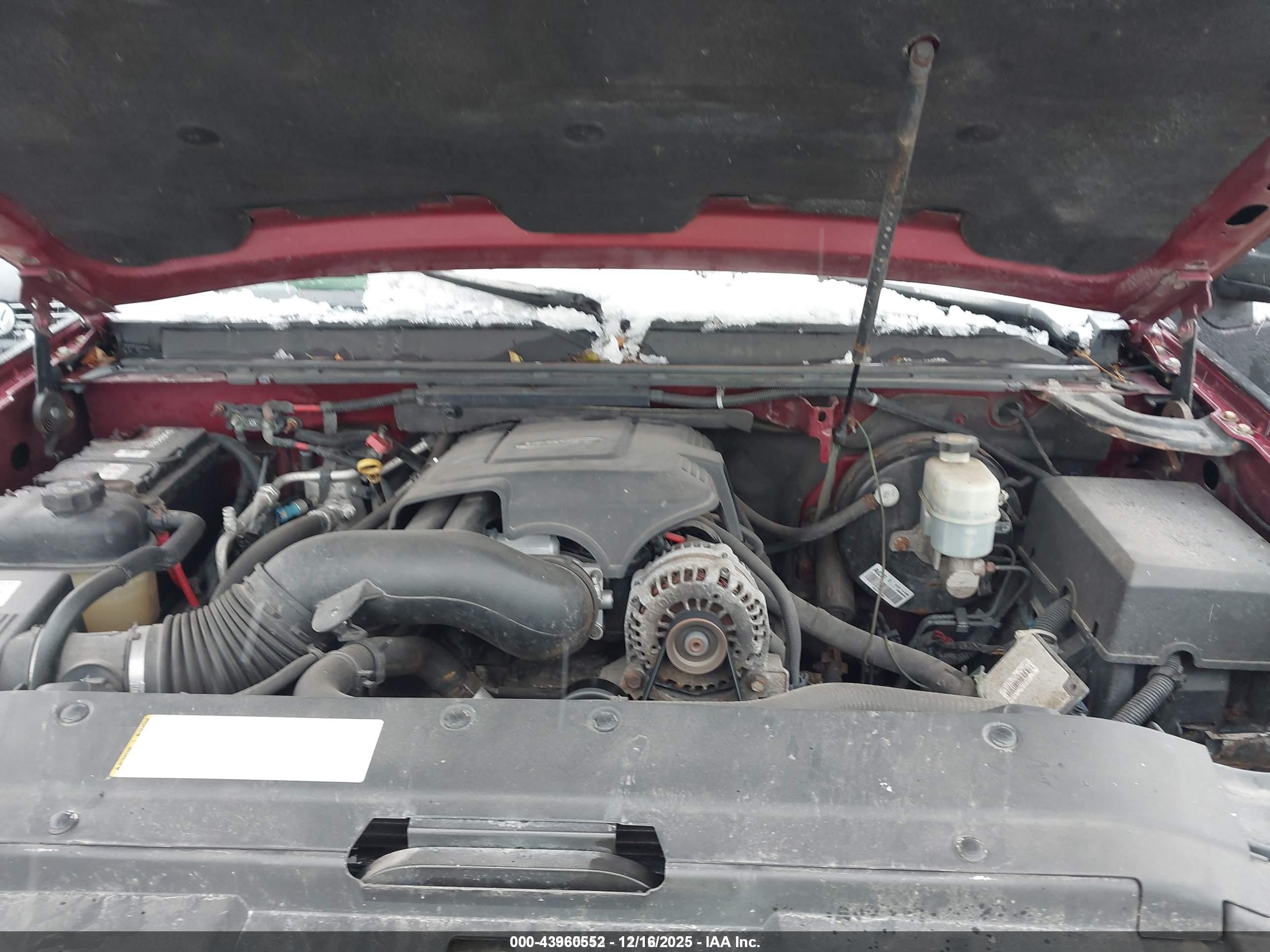 CHEVROLET TAHOE image 10