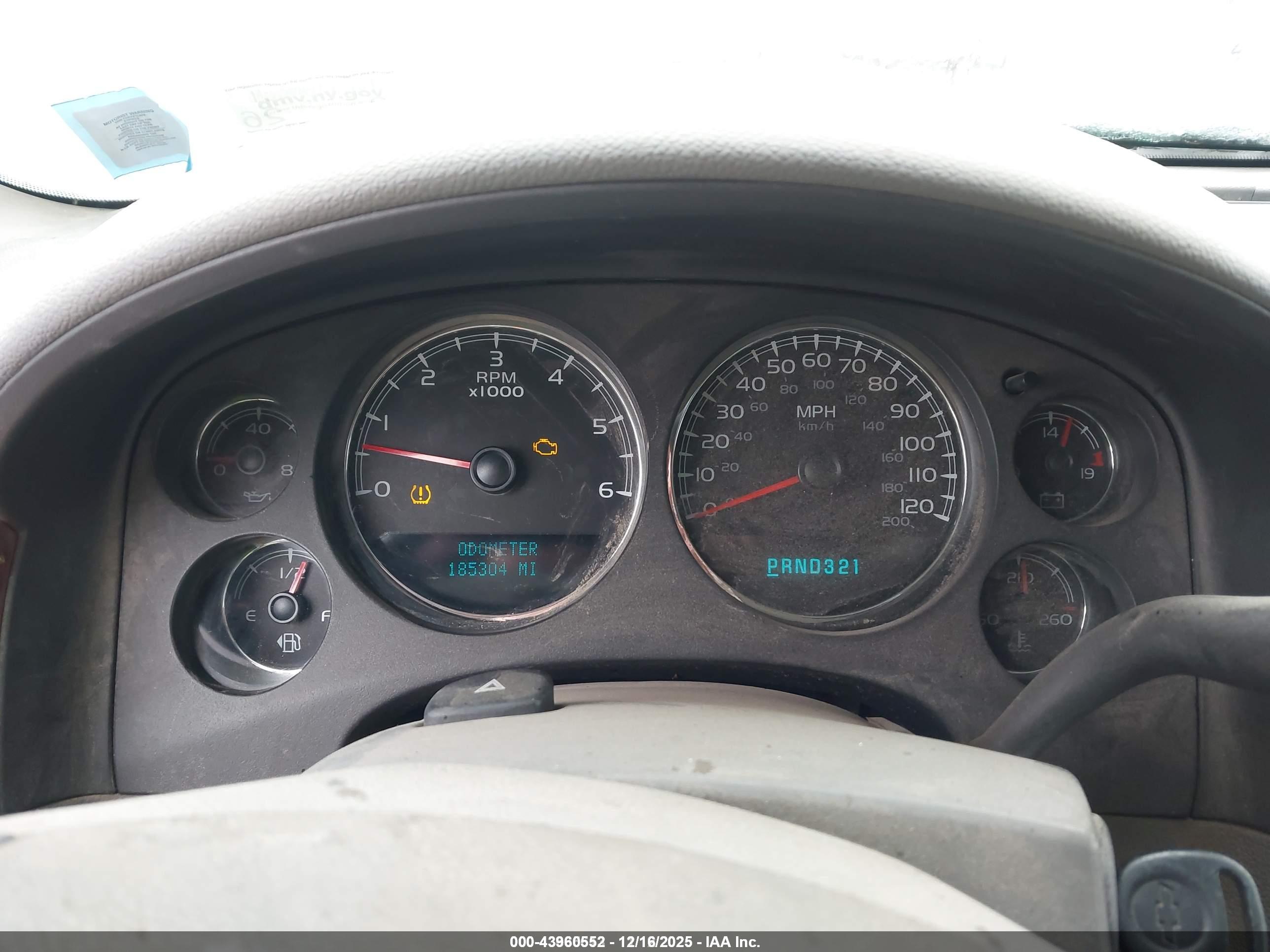 CHEVROLET TAHOE image 7