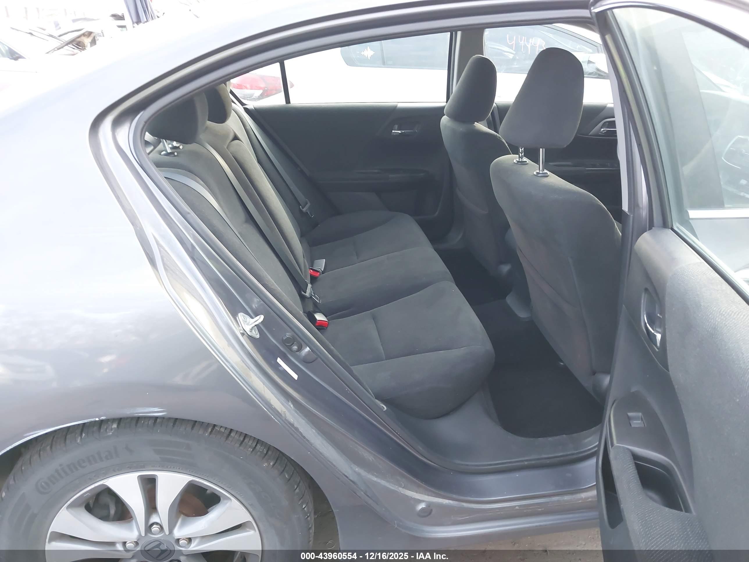 HONDA ACCORD image 8