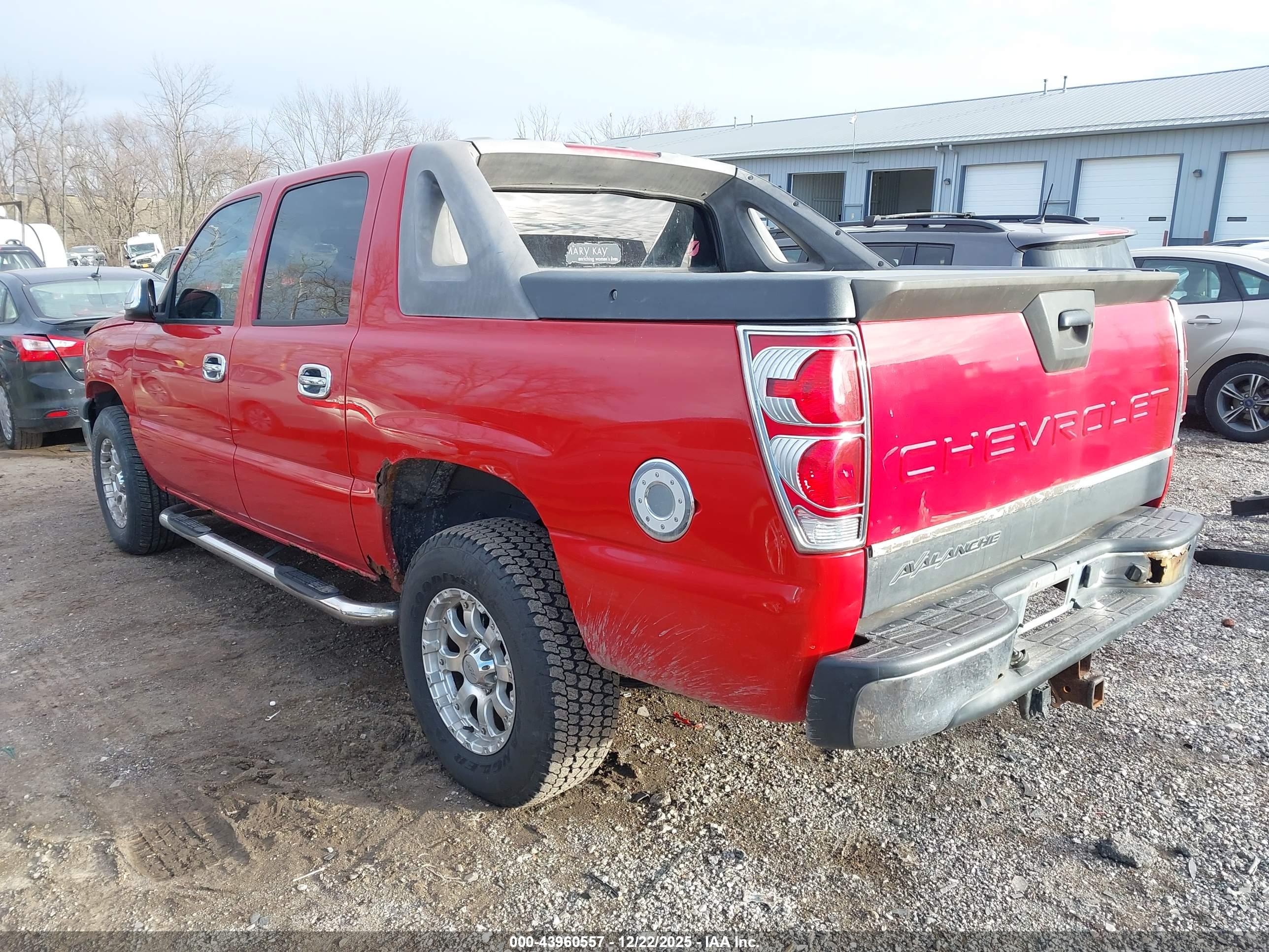 CHEVROLET AVALANCHE image 3