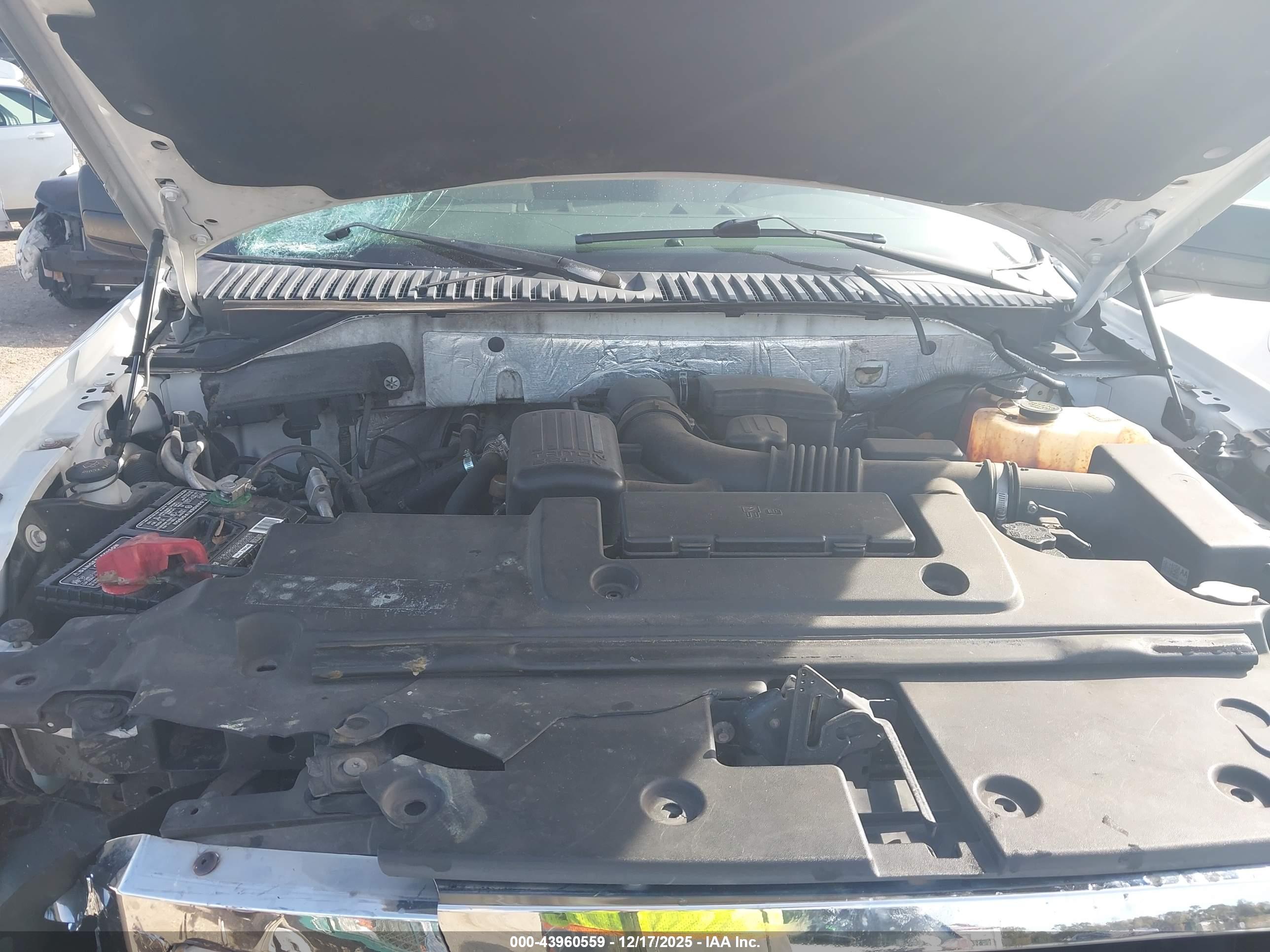 FORD EXPEDITION image 10