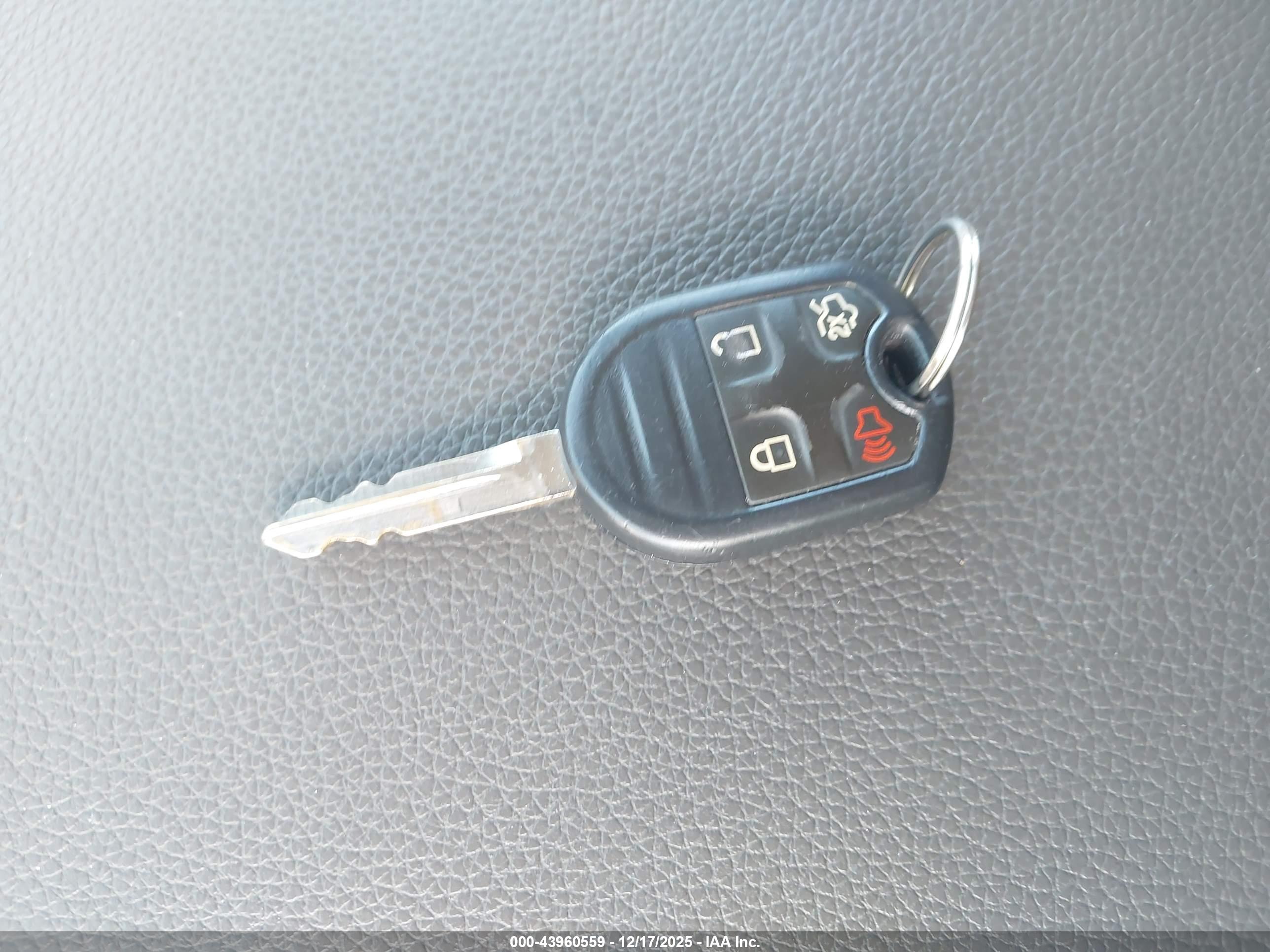 FORD EXPEDITION image 11