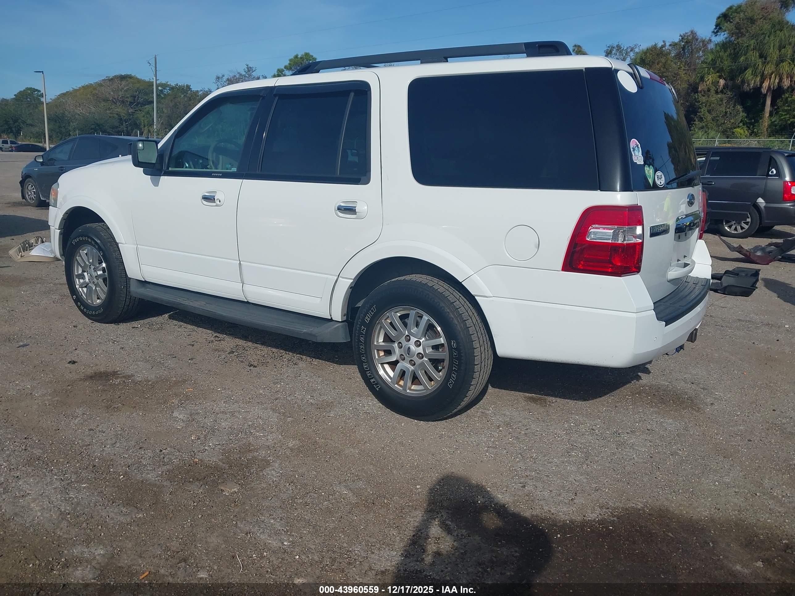 FORD EXPEDITION image 3