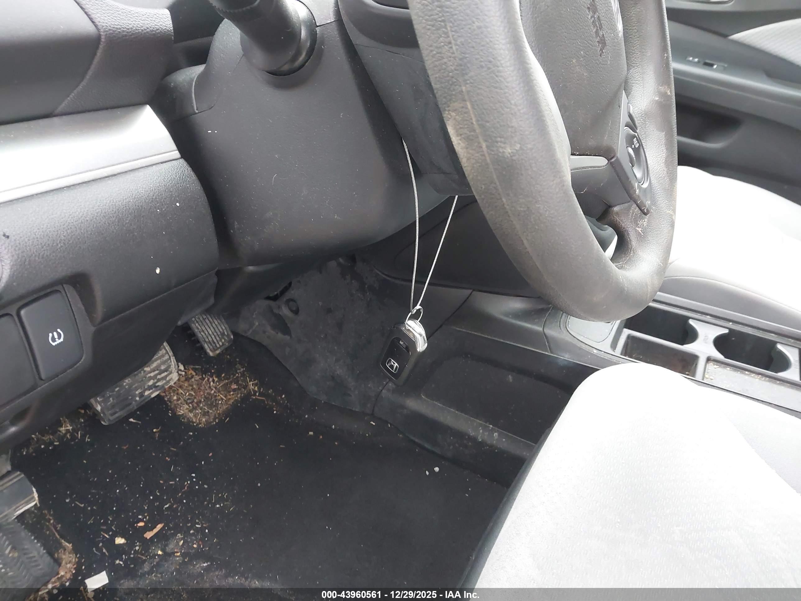 HONDA CR-V image 11