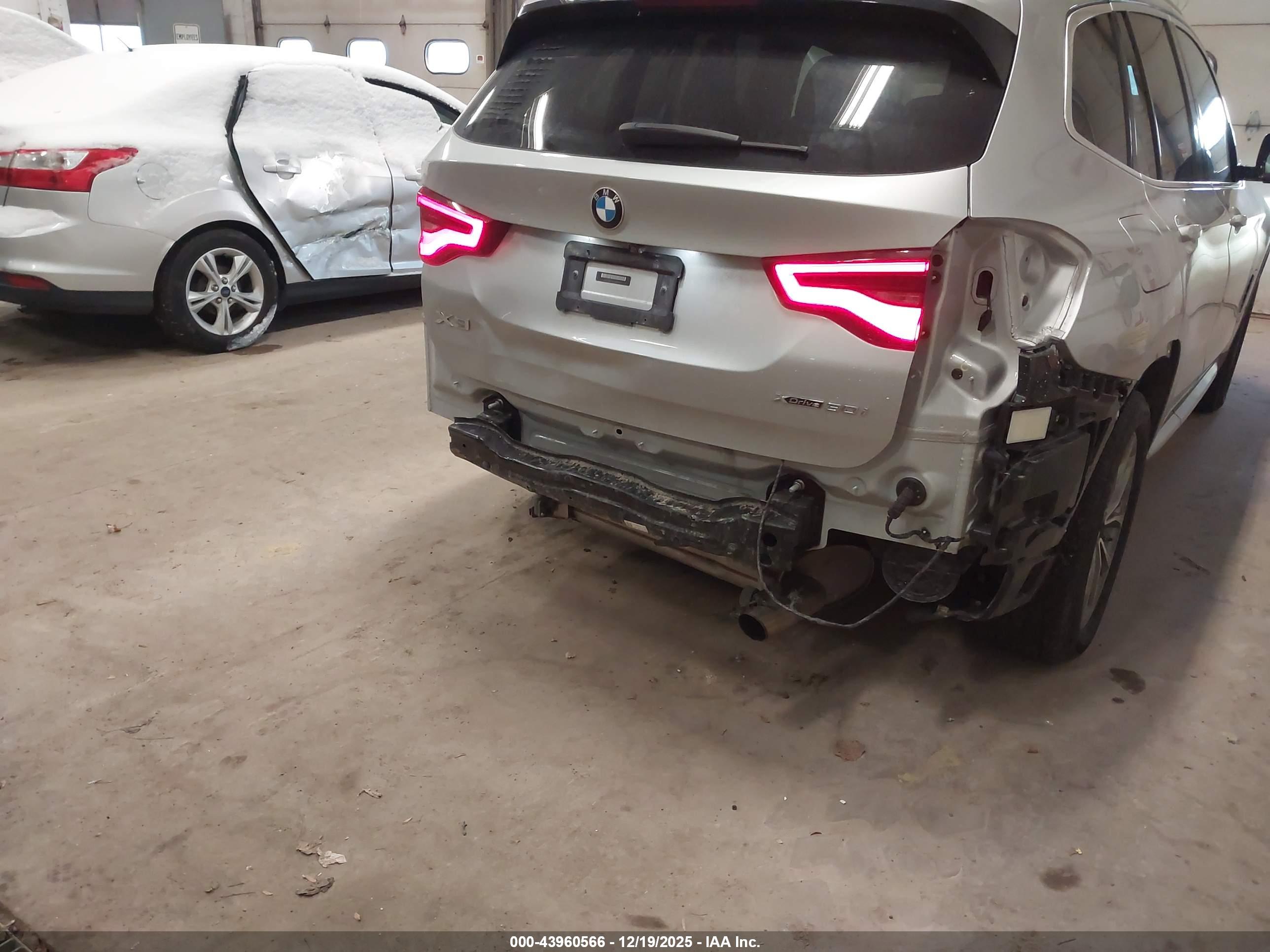 BMW X3 image 6