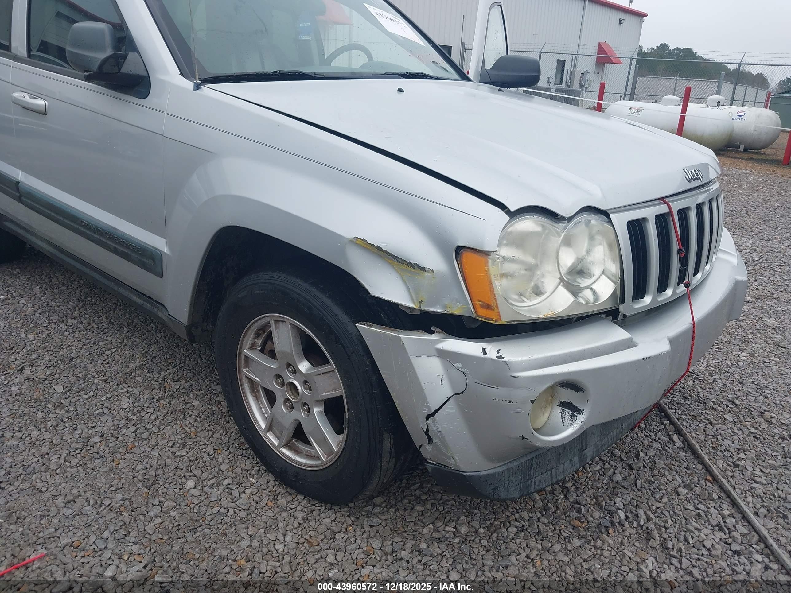 JEEP GRAND image 6