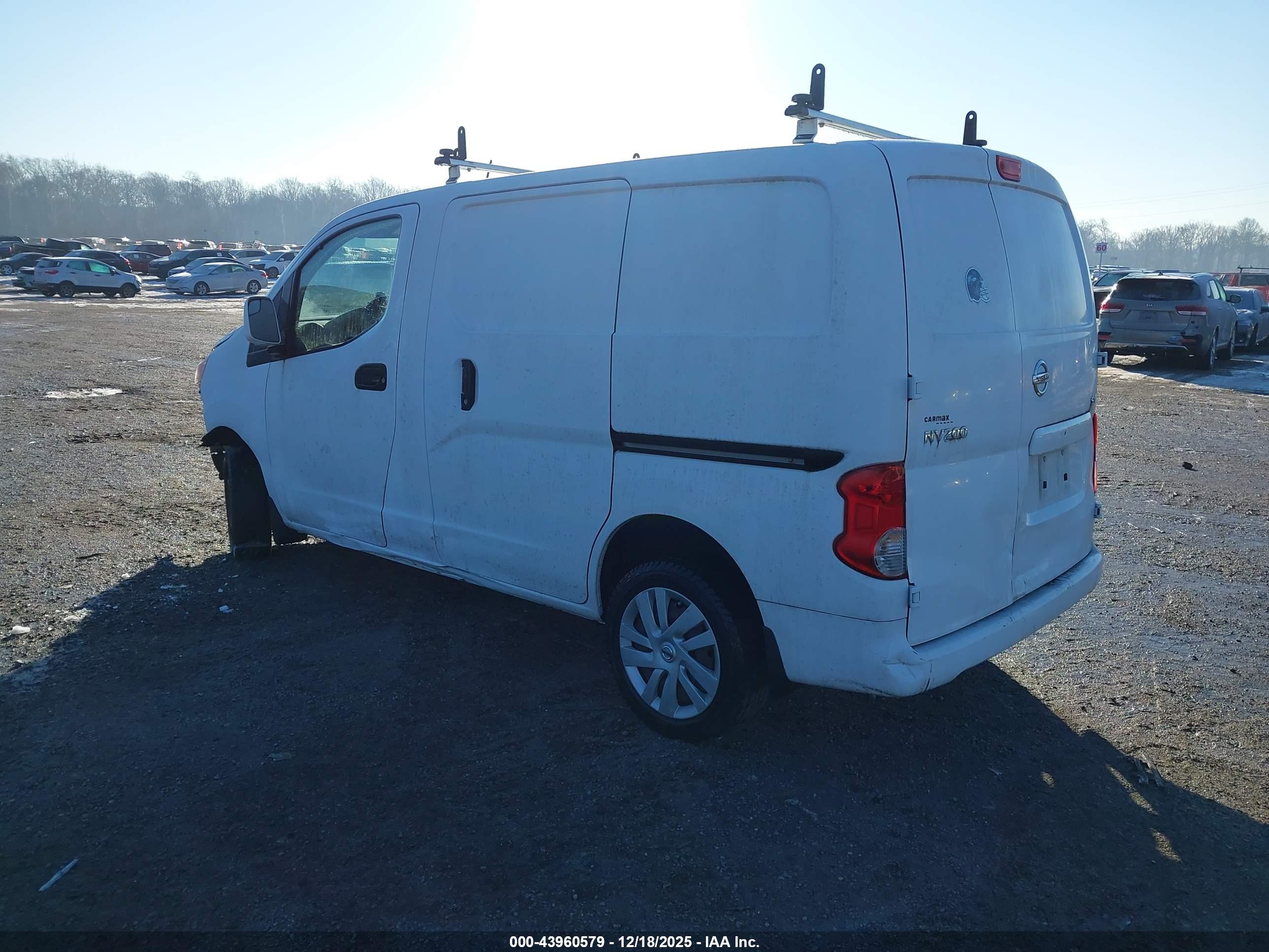 NISSAN NV200 image 3