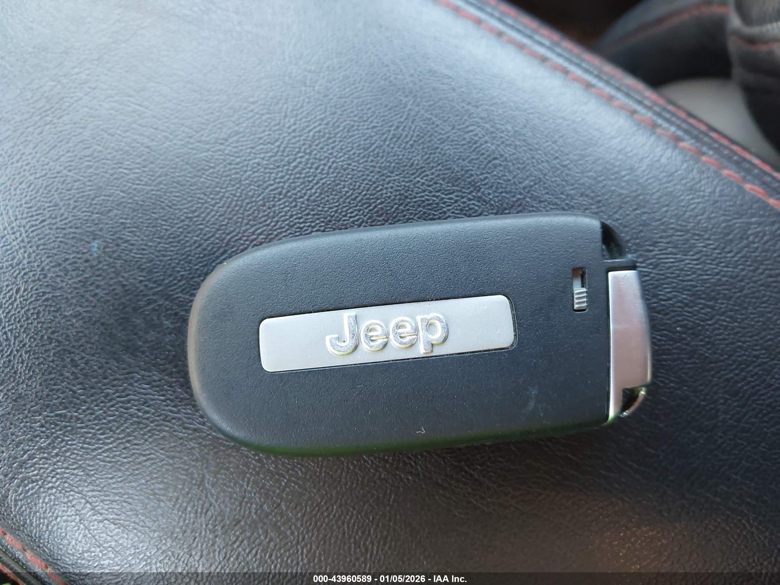 JEEP CHEROKEE image 11