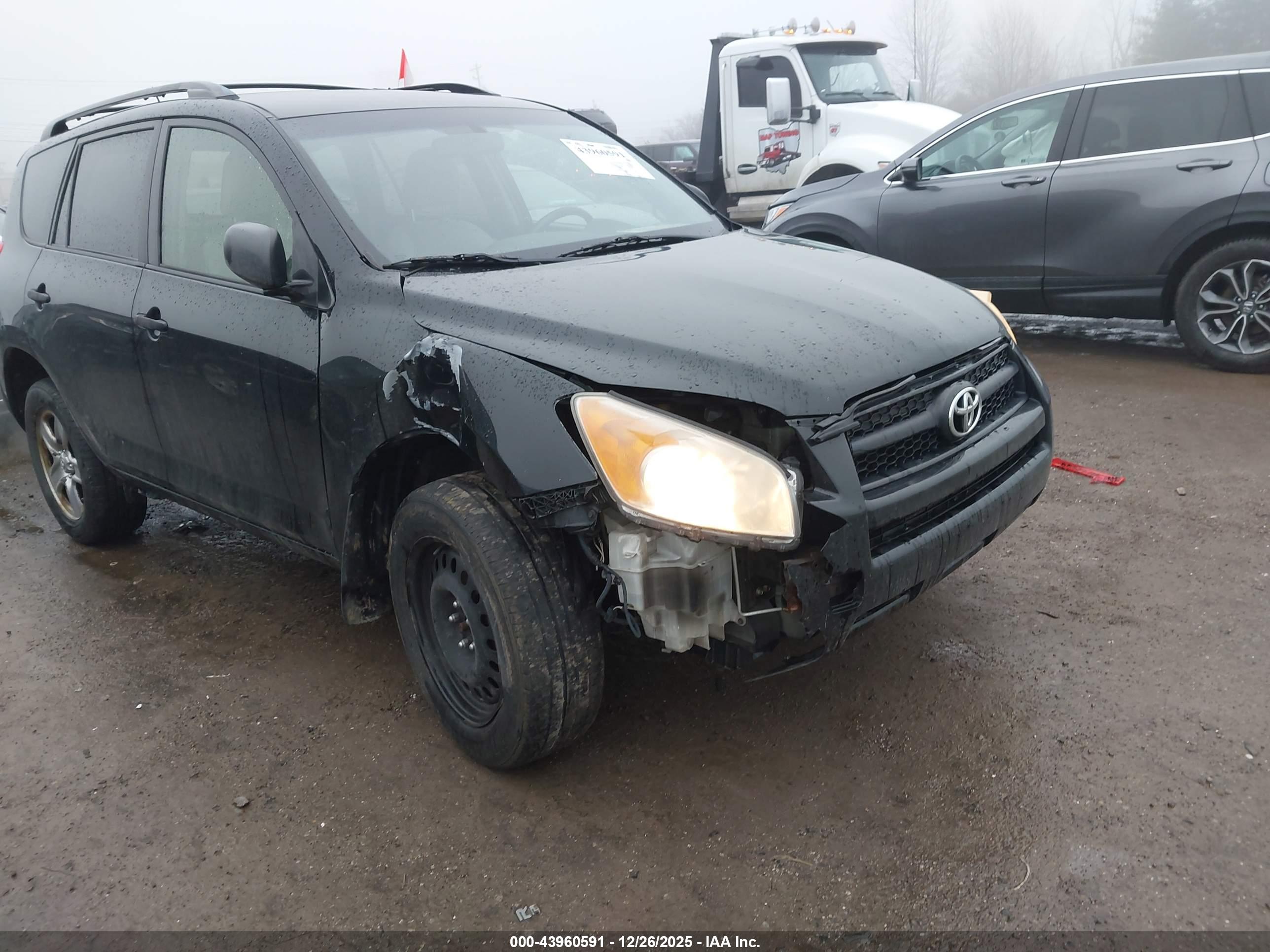TOYOTA RAV4 image 6