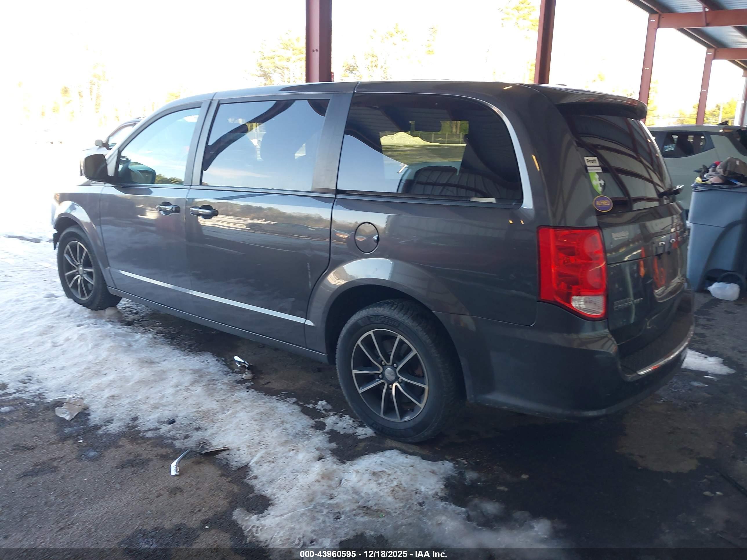 DODGE GRAND image 3