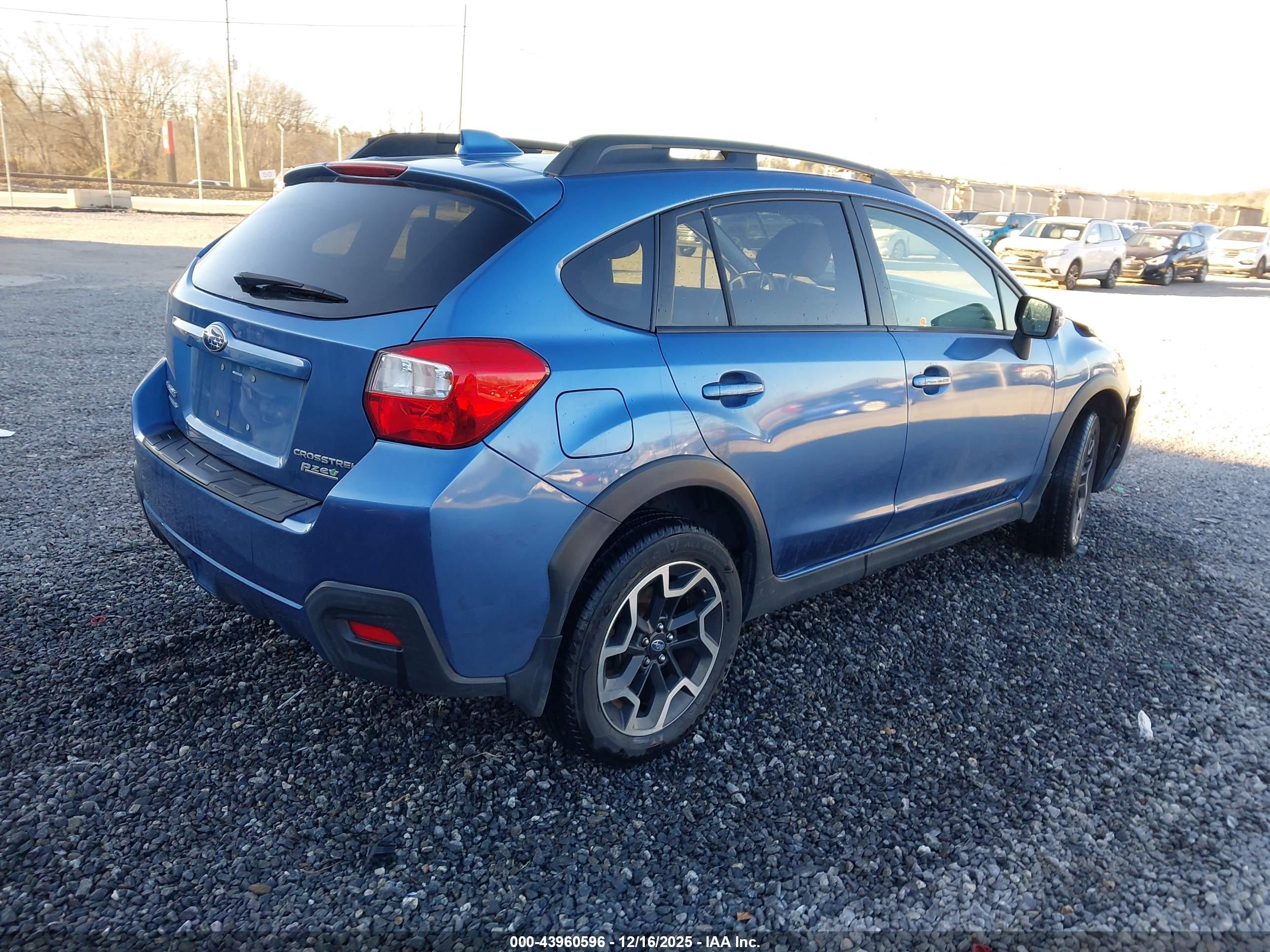 SUBARU CROSSTREK image 4