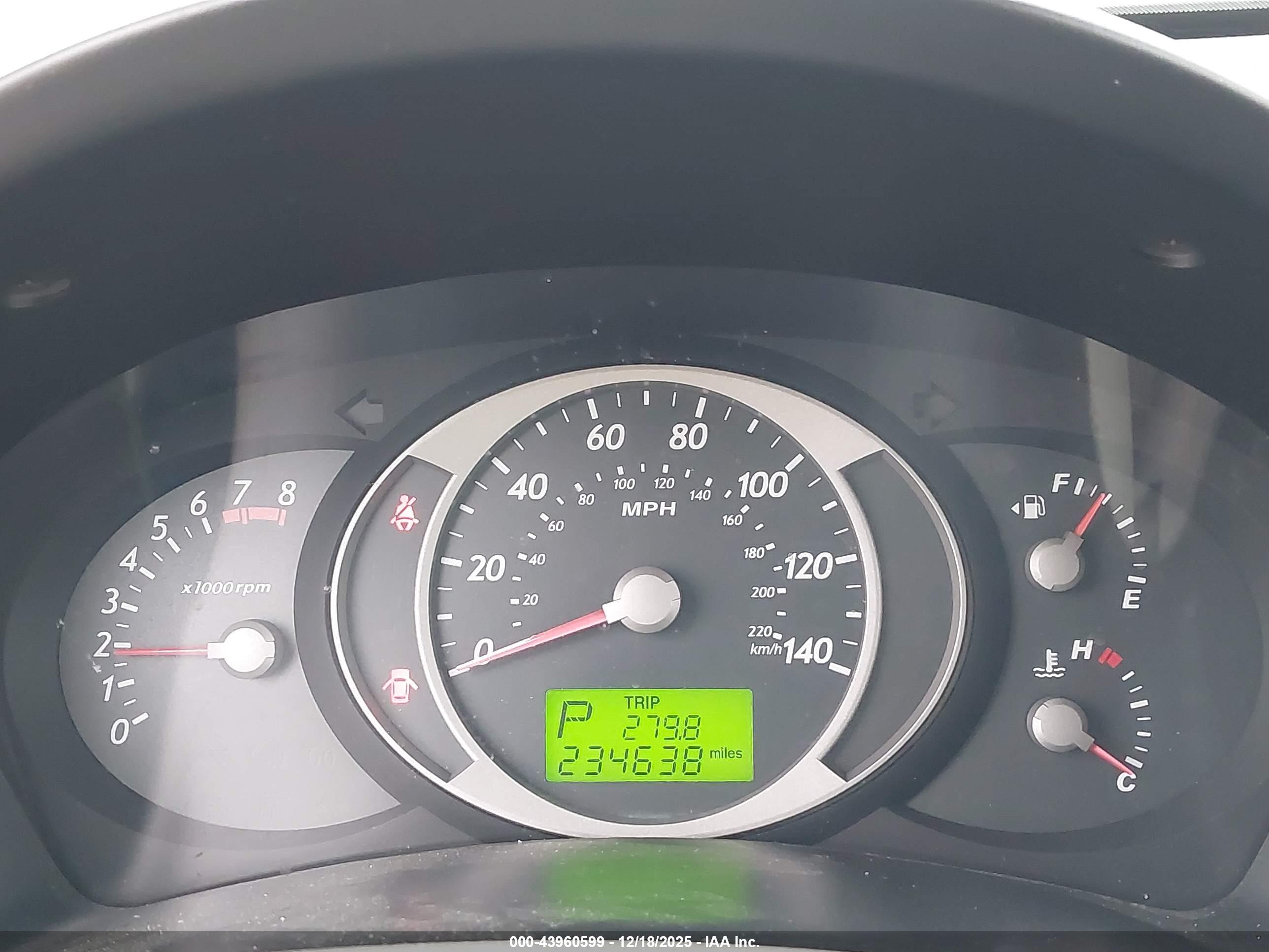 HYUNDAI TUCSON image 7