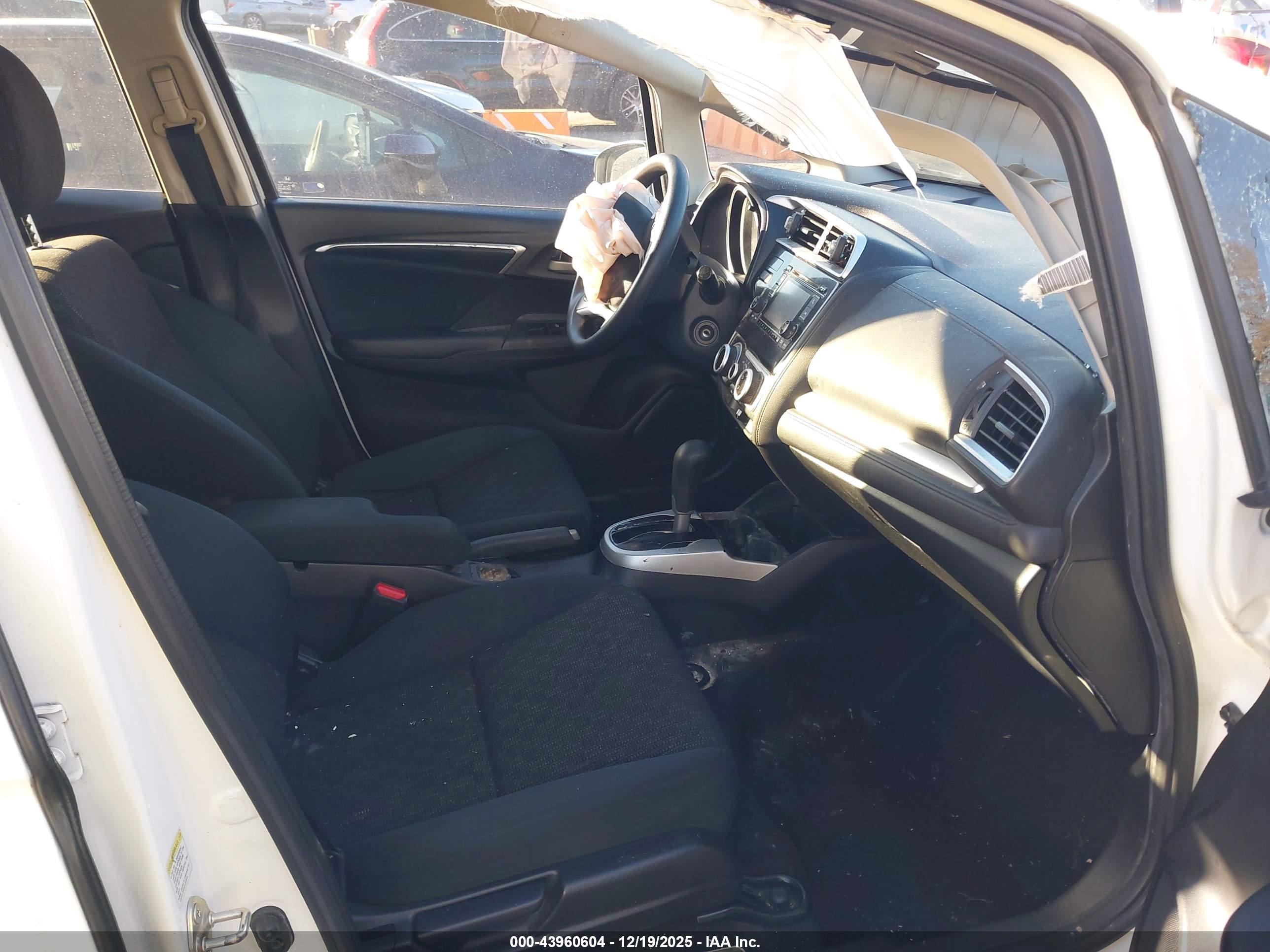 HONDA FIT image 5