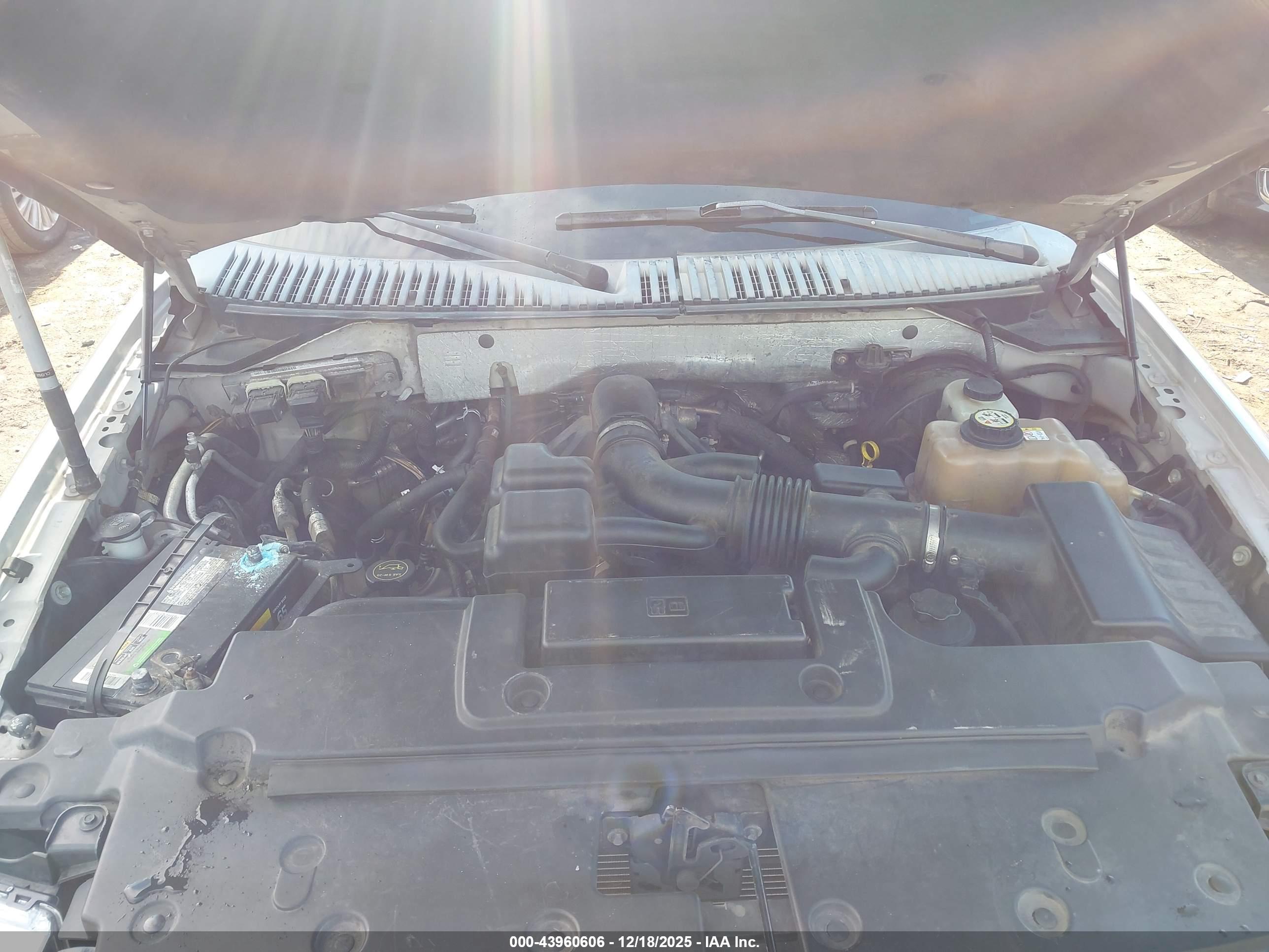 FORD EXPEDITION image 10
