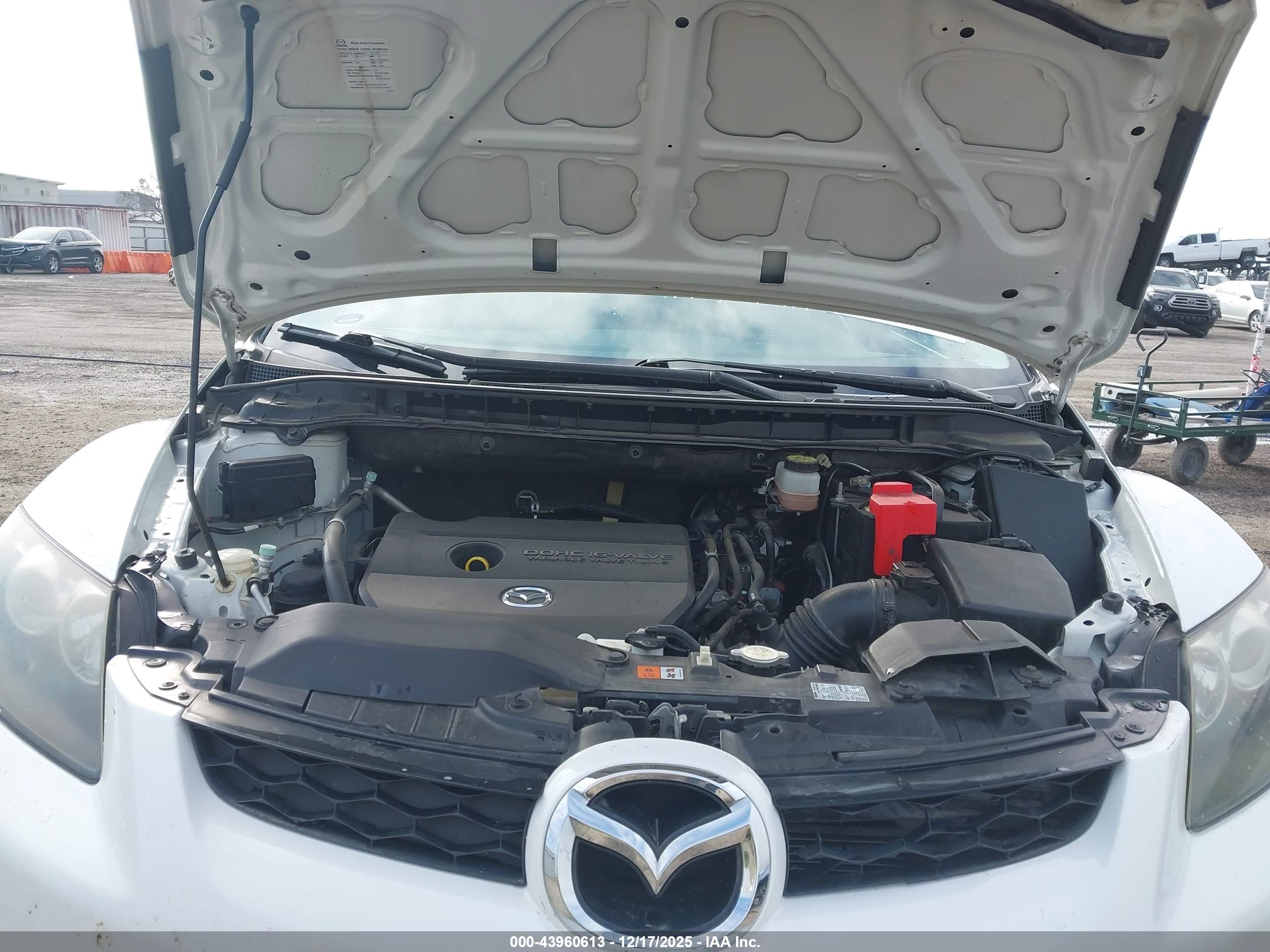 MAZDA CX-7 image 10