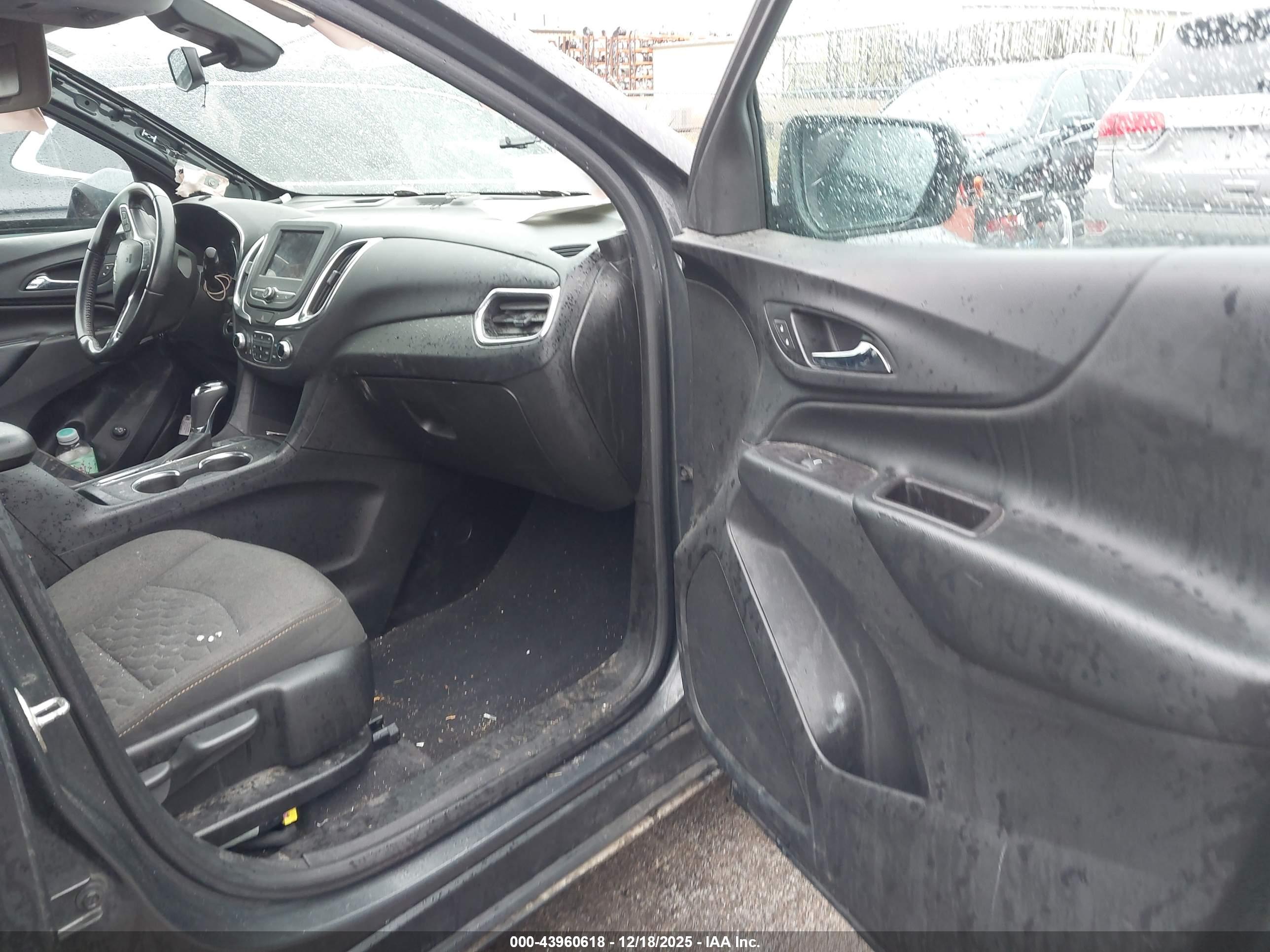 CHEVROLET EQUINOX image 5