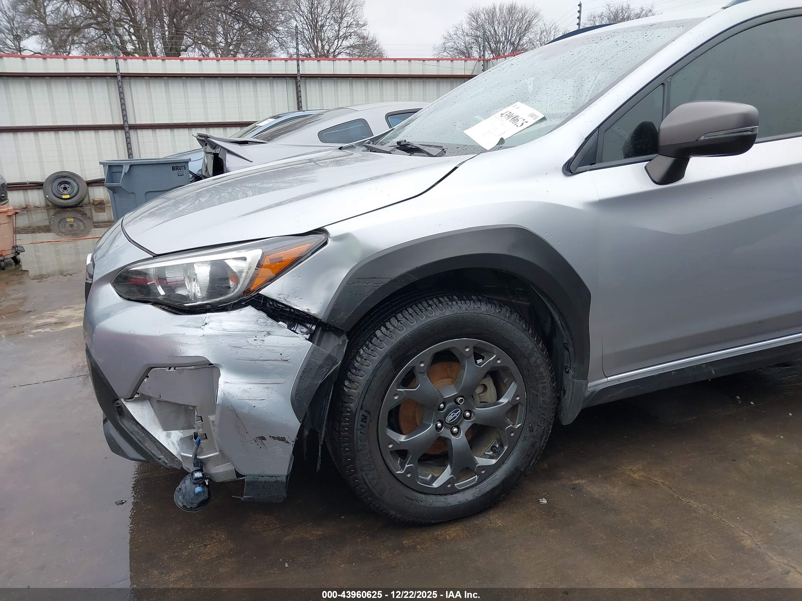 SUBARU CROSSTREK image 6