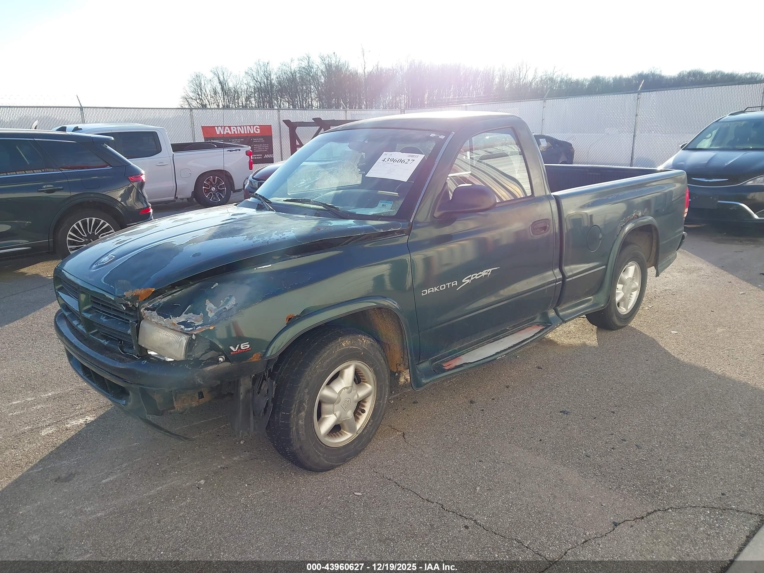 DODGE DAKOTA image 2
