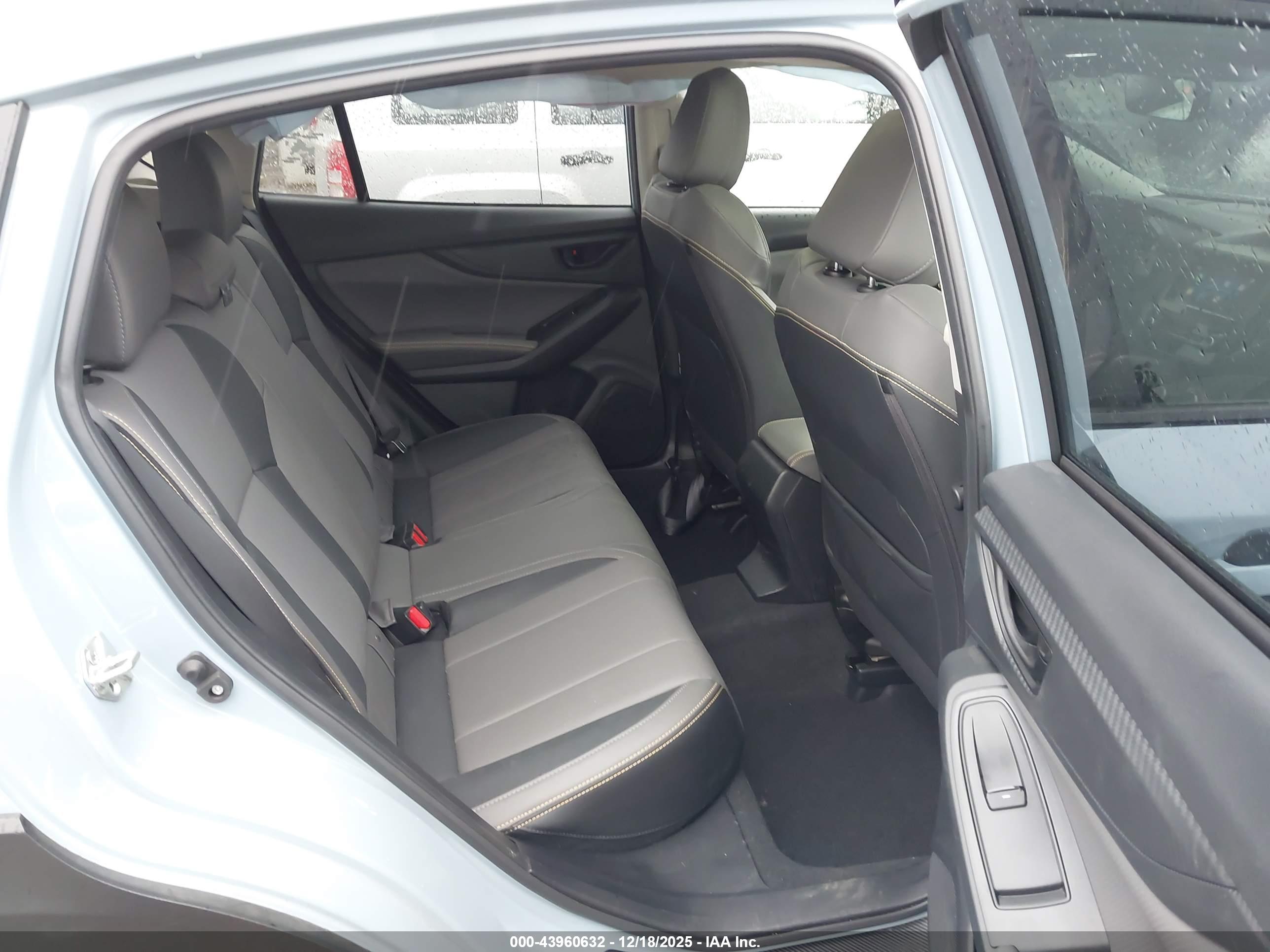 SUBARU CROSSTREK image 8