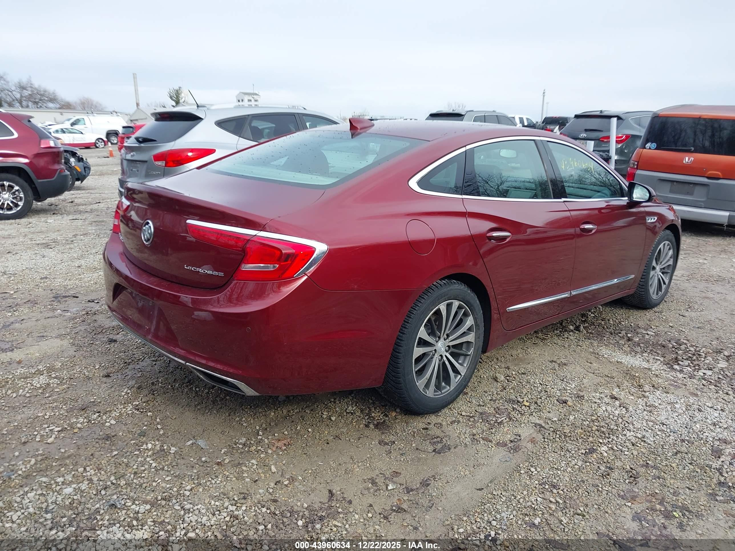 BUICK LACROSSE image 4