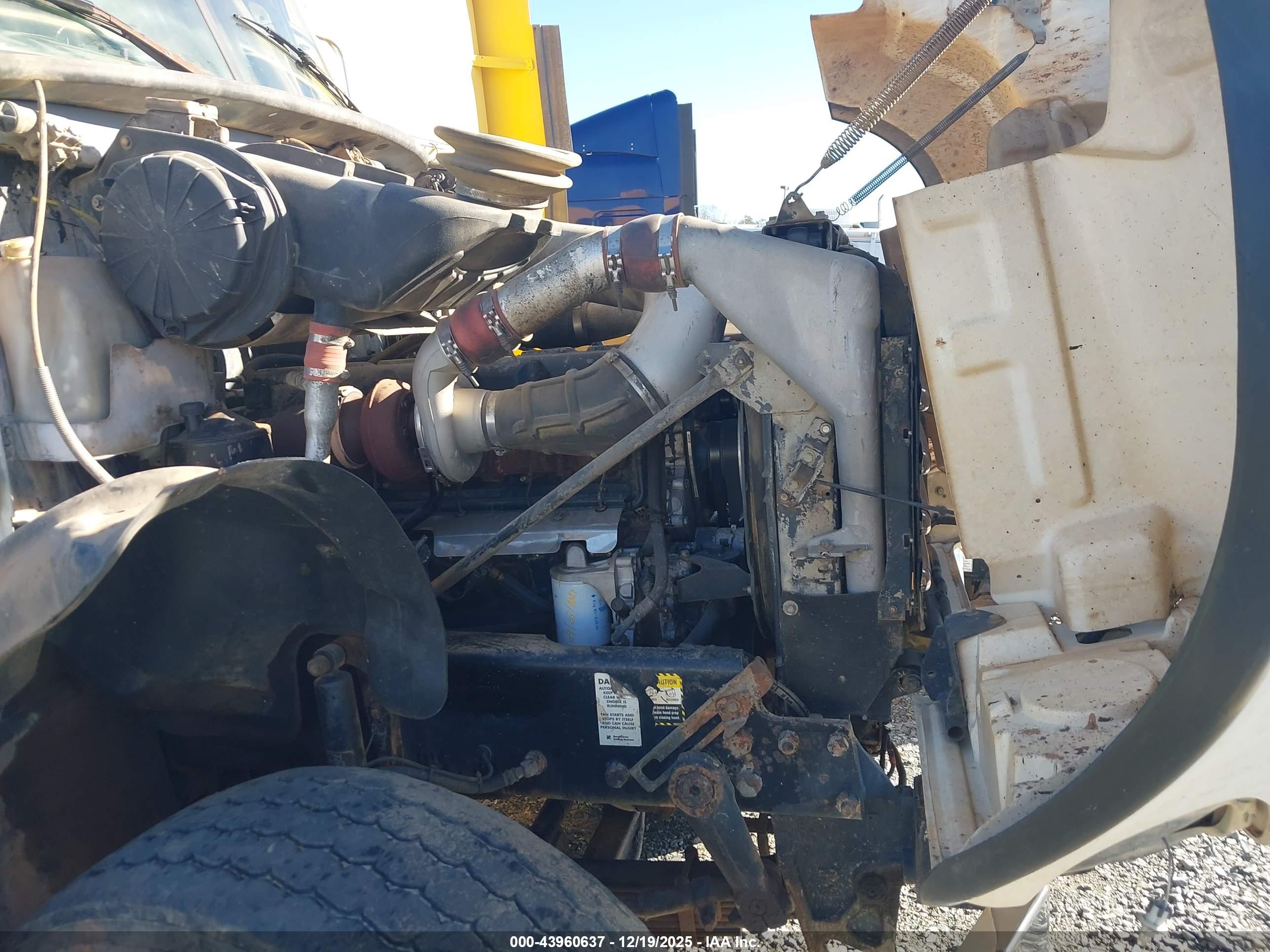 MACK 700 image 10