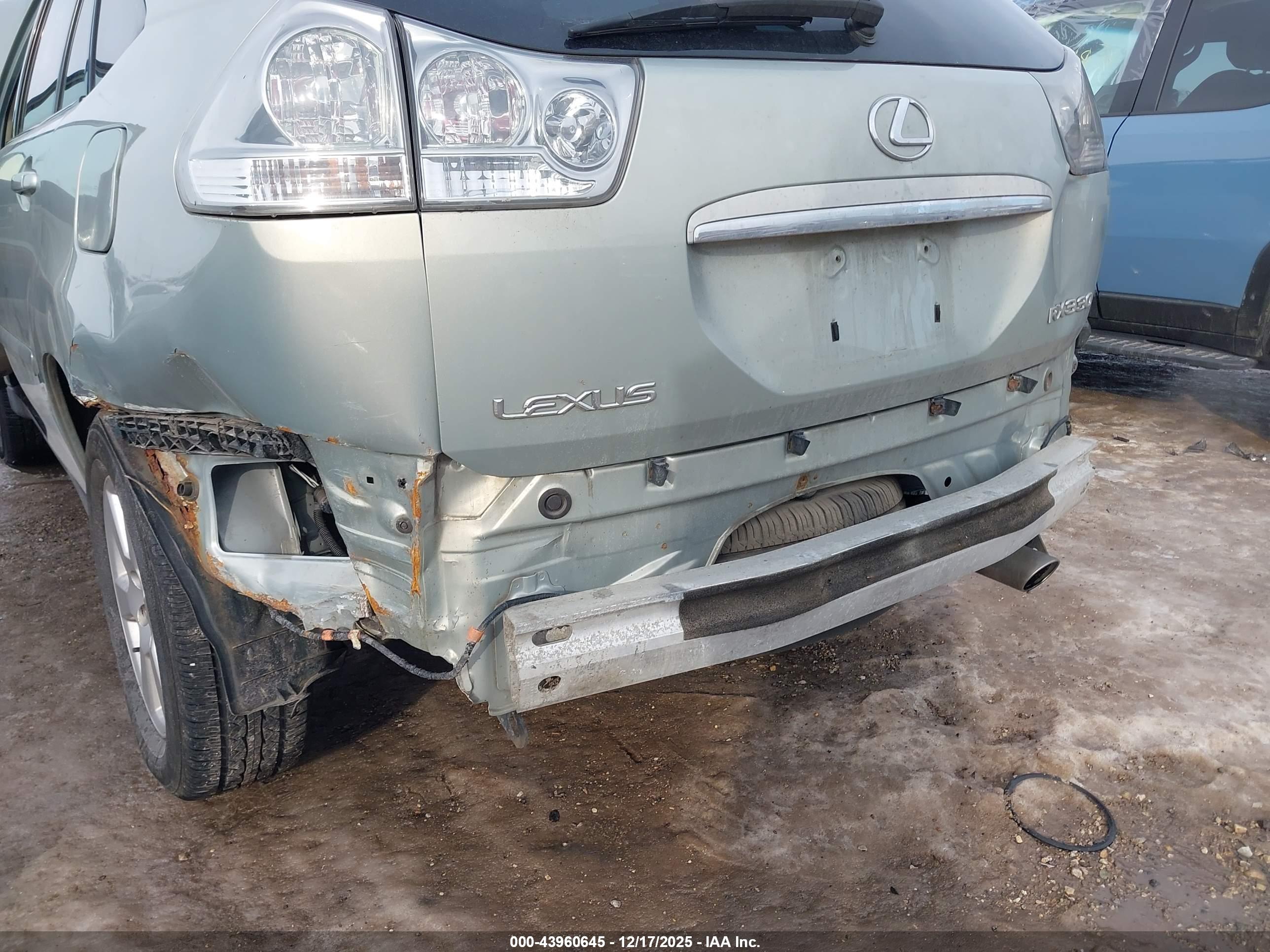 LEXUS RX image 6