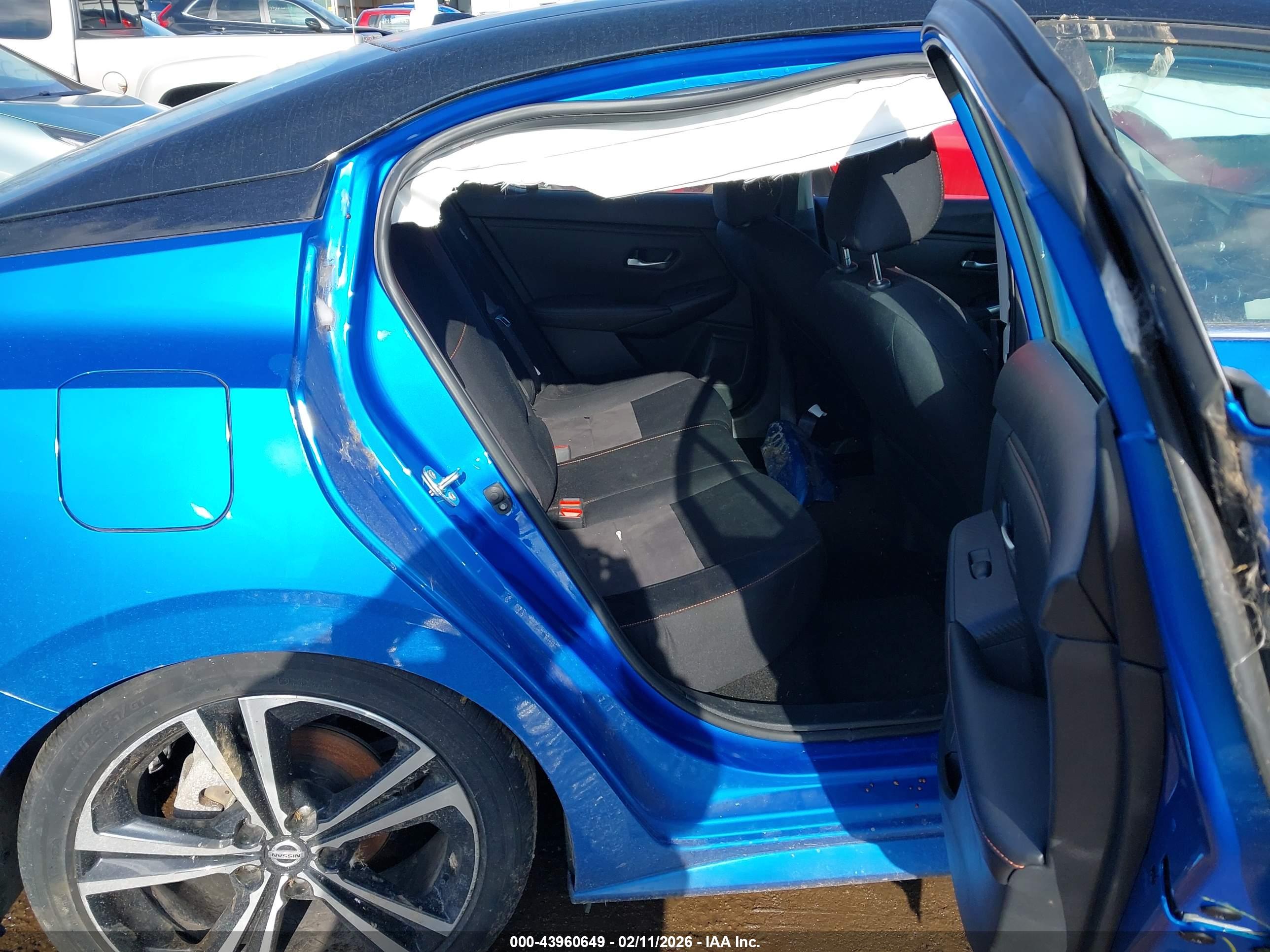 NISSAN SENTRA image 8