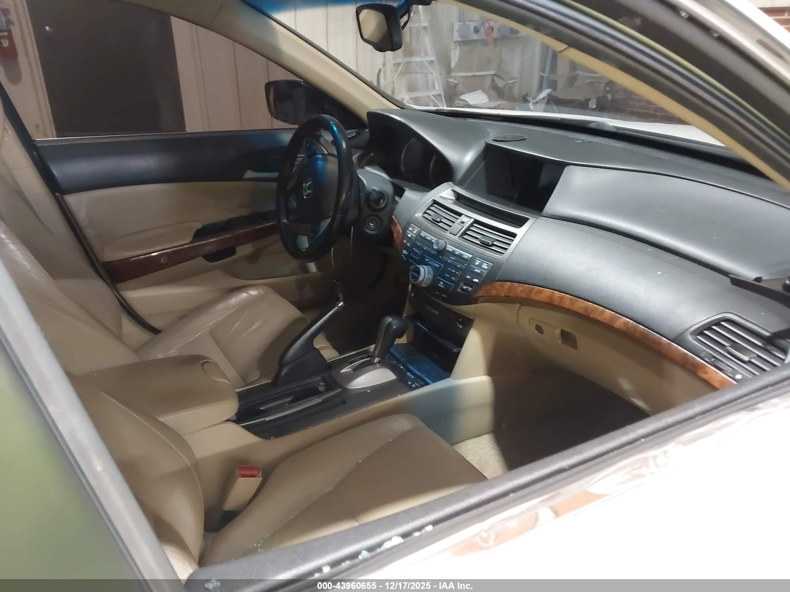 HONDA ACCORD image 5