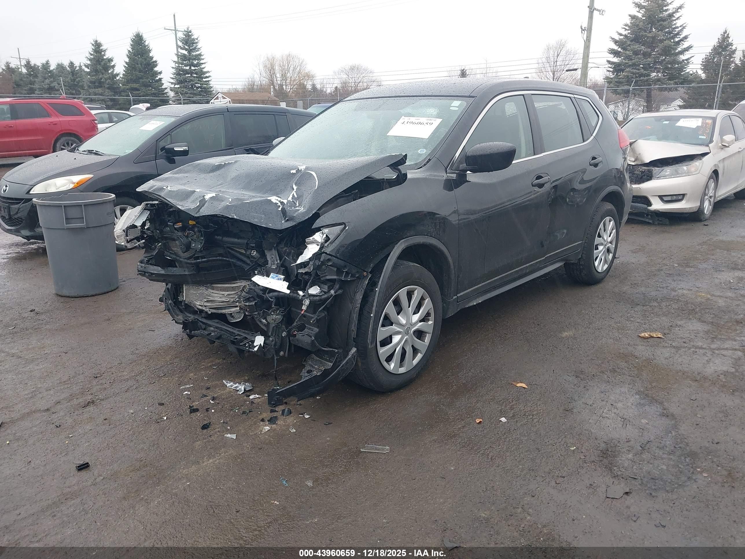 NISSAN ROGUE image 2