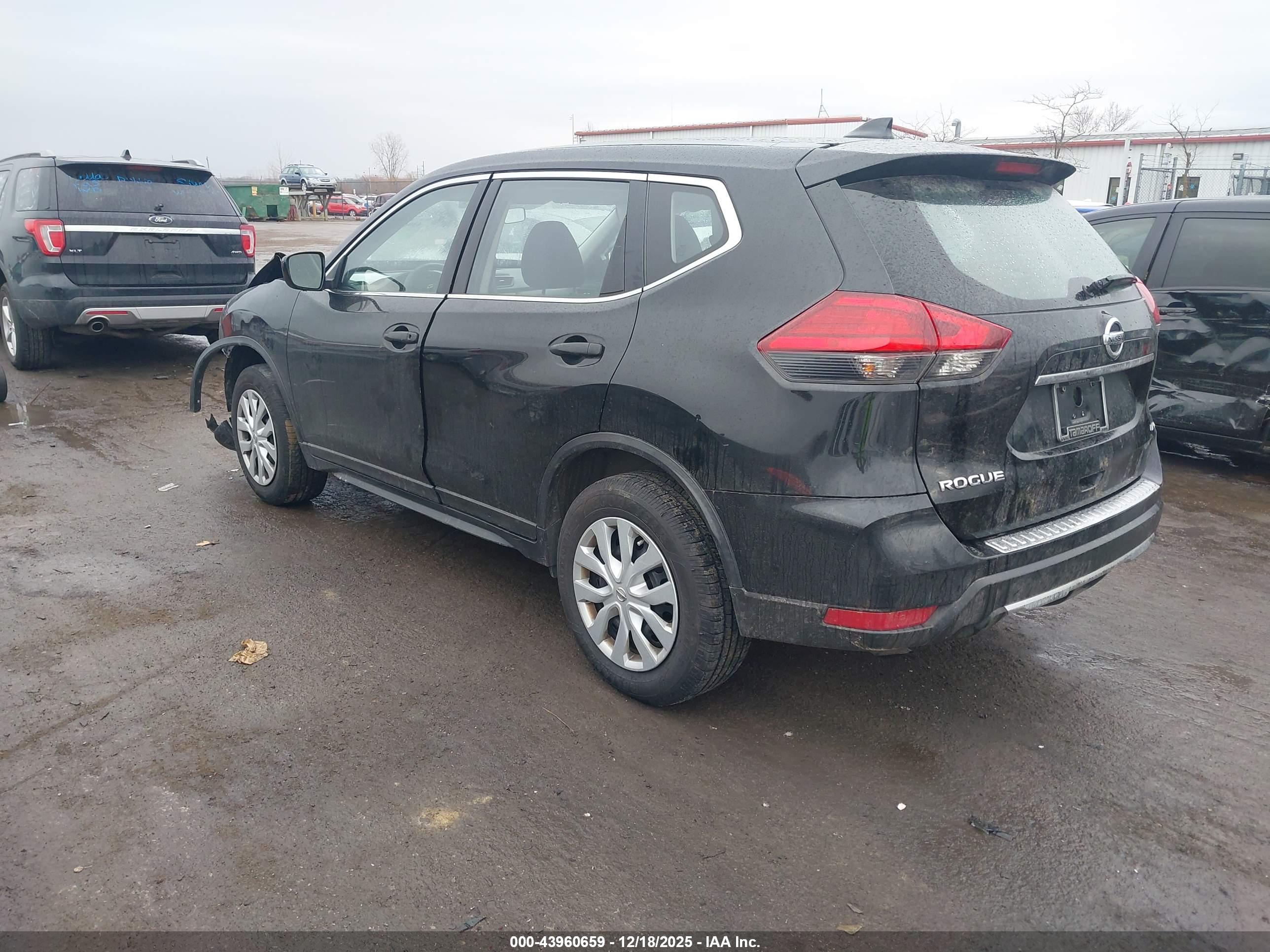 NISSAN ROGUE image 3