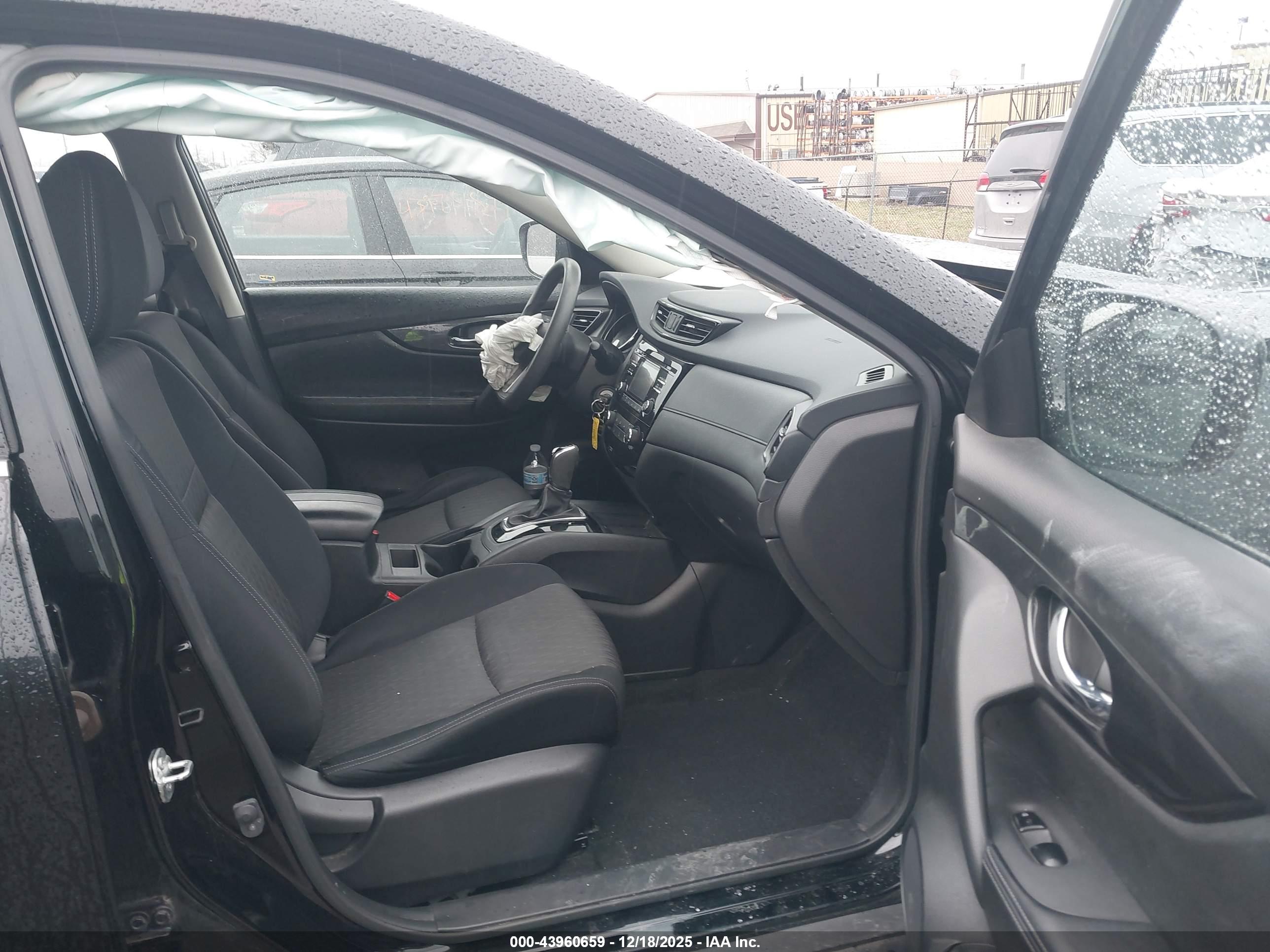 NISSAN ROGUE image 5