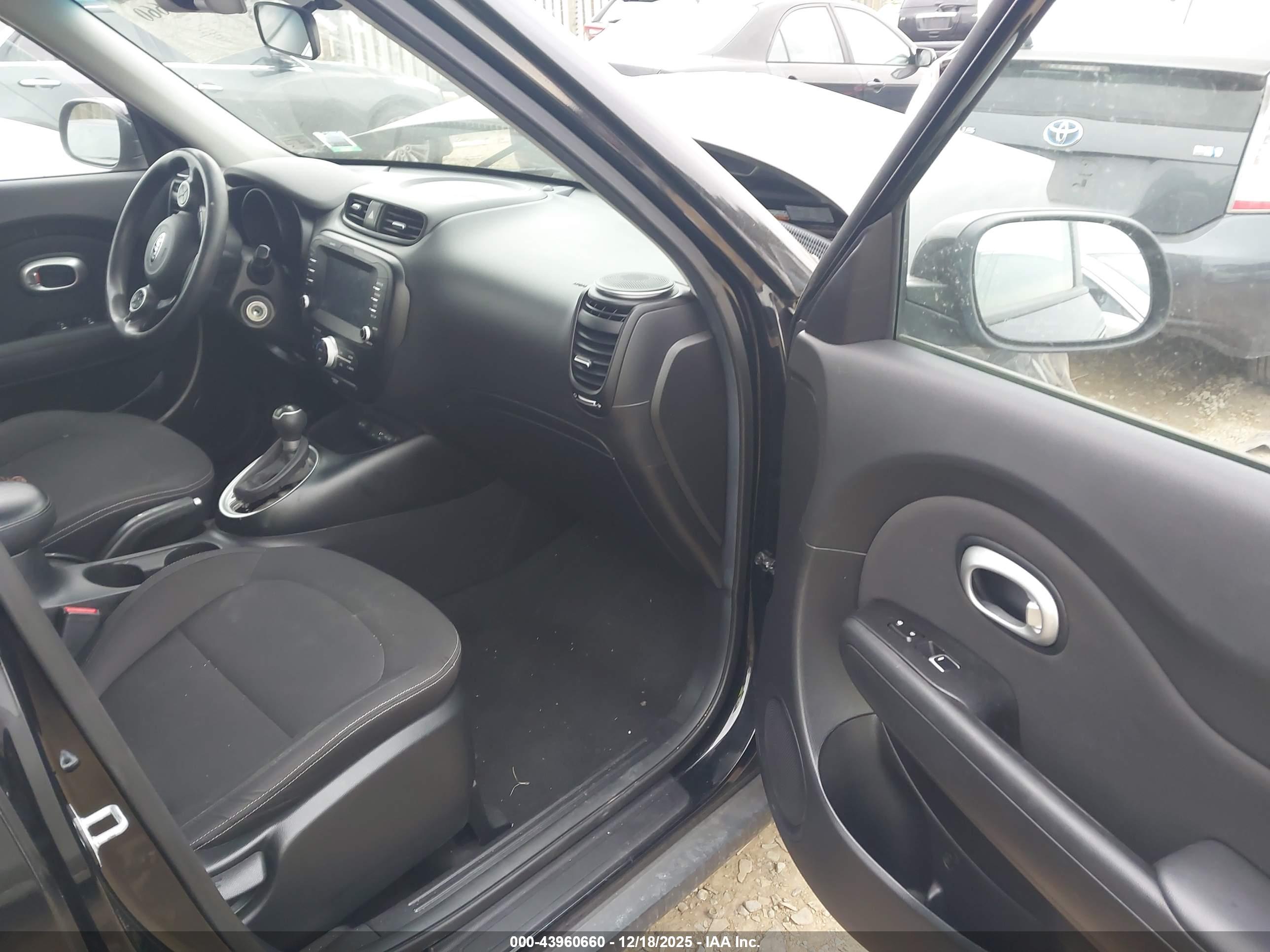 KIA SOUL image 5