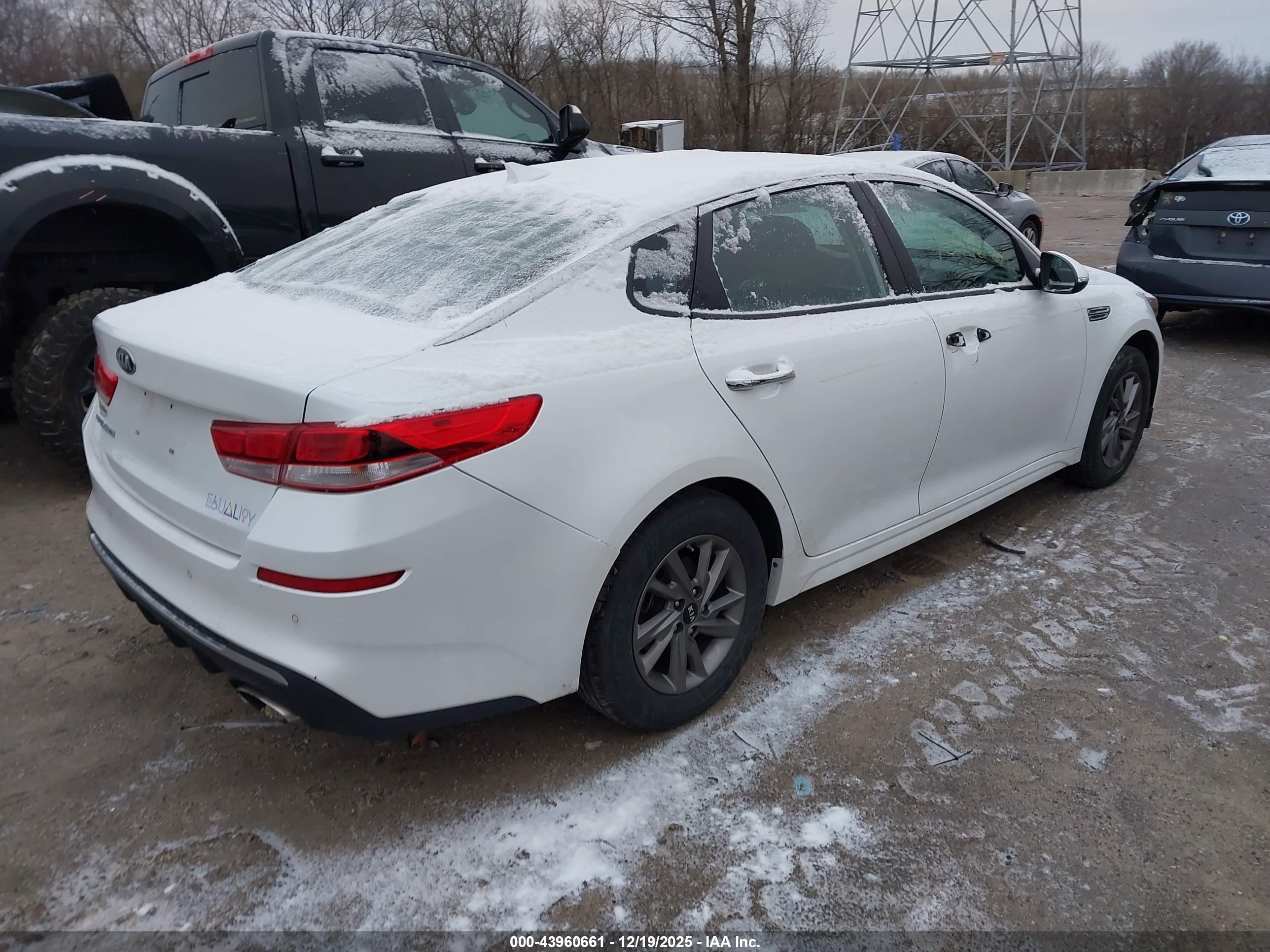 KIA OPTIMA image 4