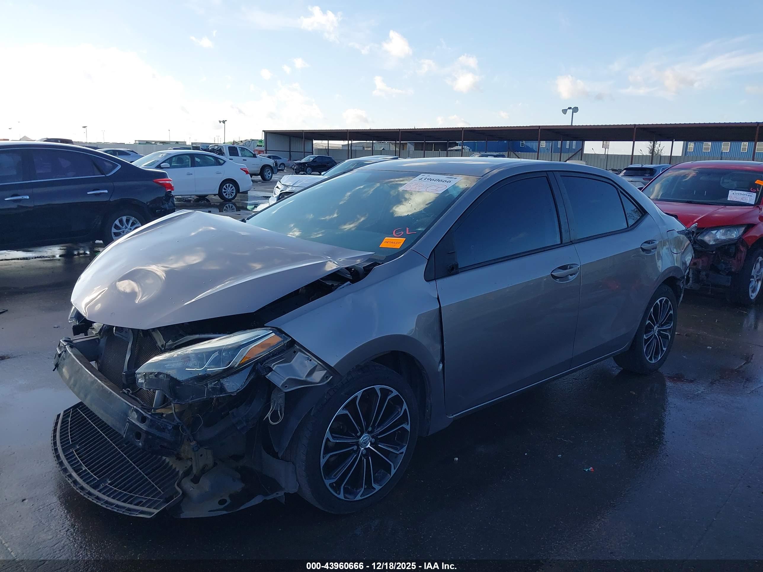 TOYOTA COROLLA image 2