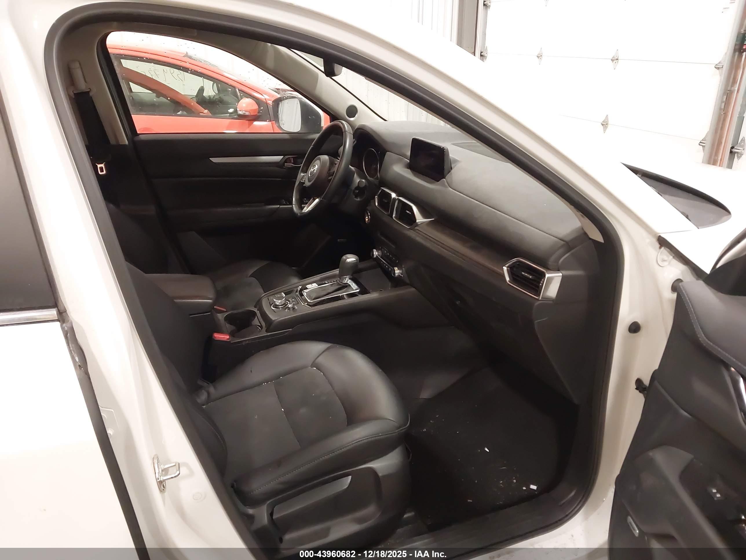 MAZDA CX-5 image 5