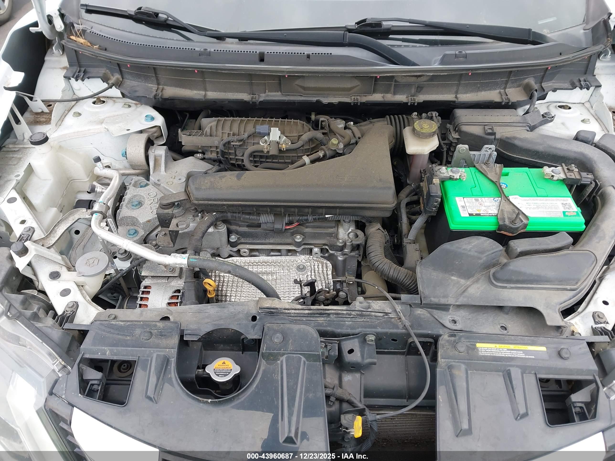 NISSAN ROGUE image 10