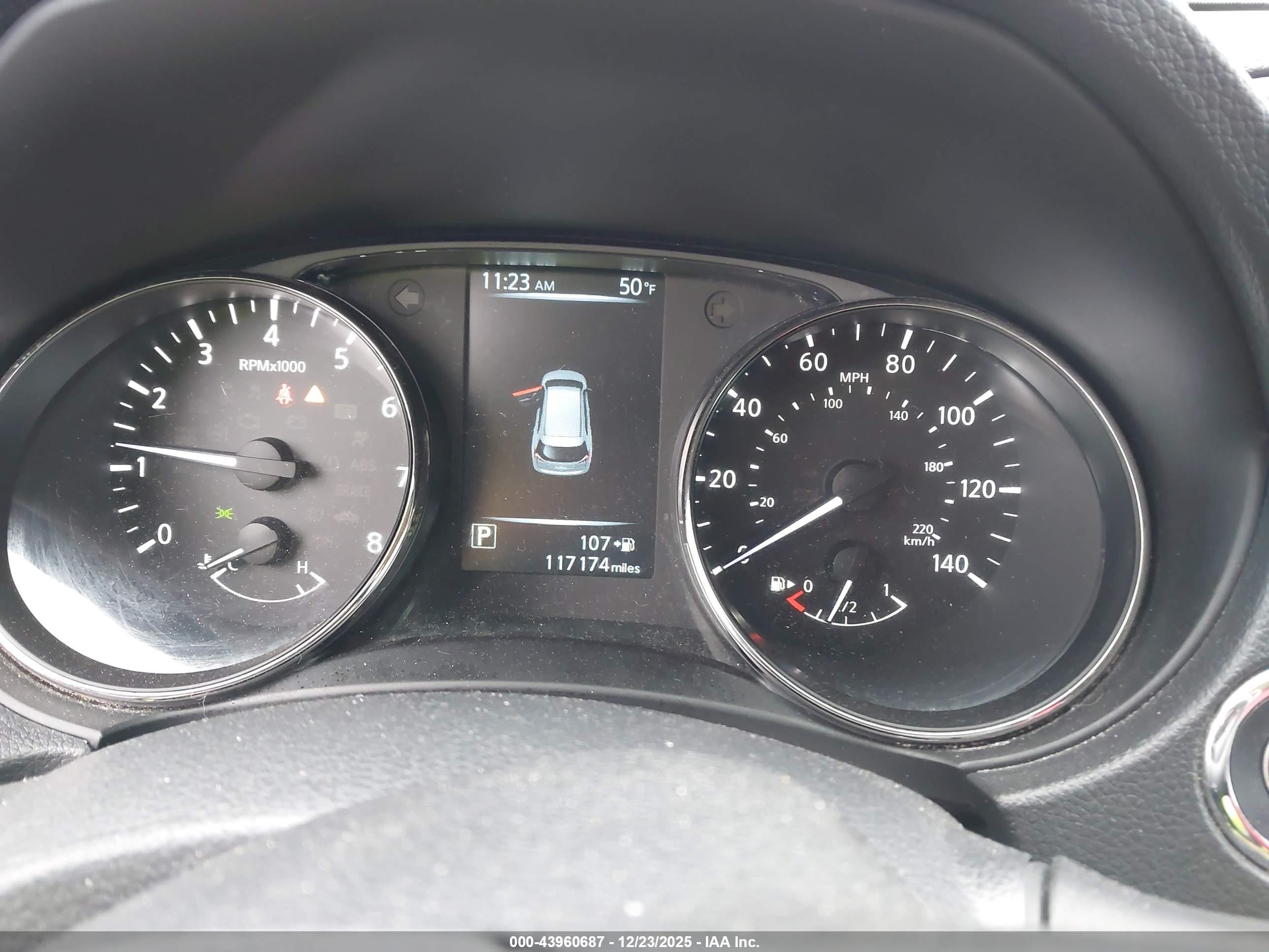 NISSAN ROGUE image 7