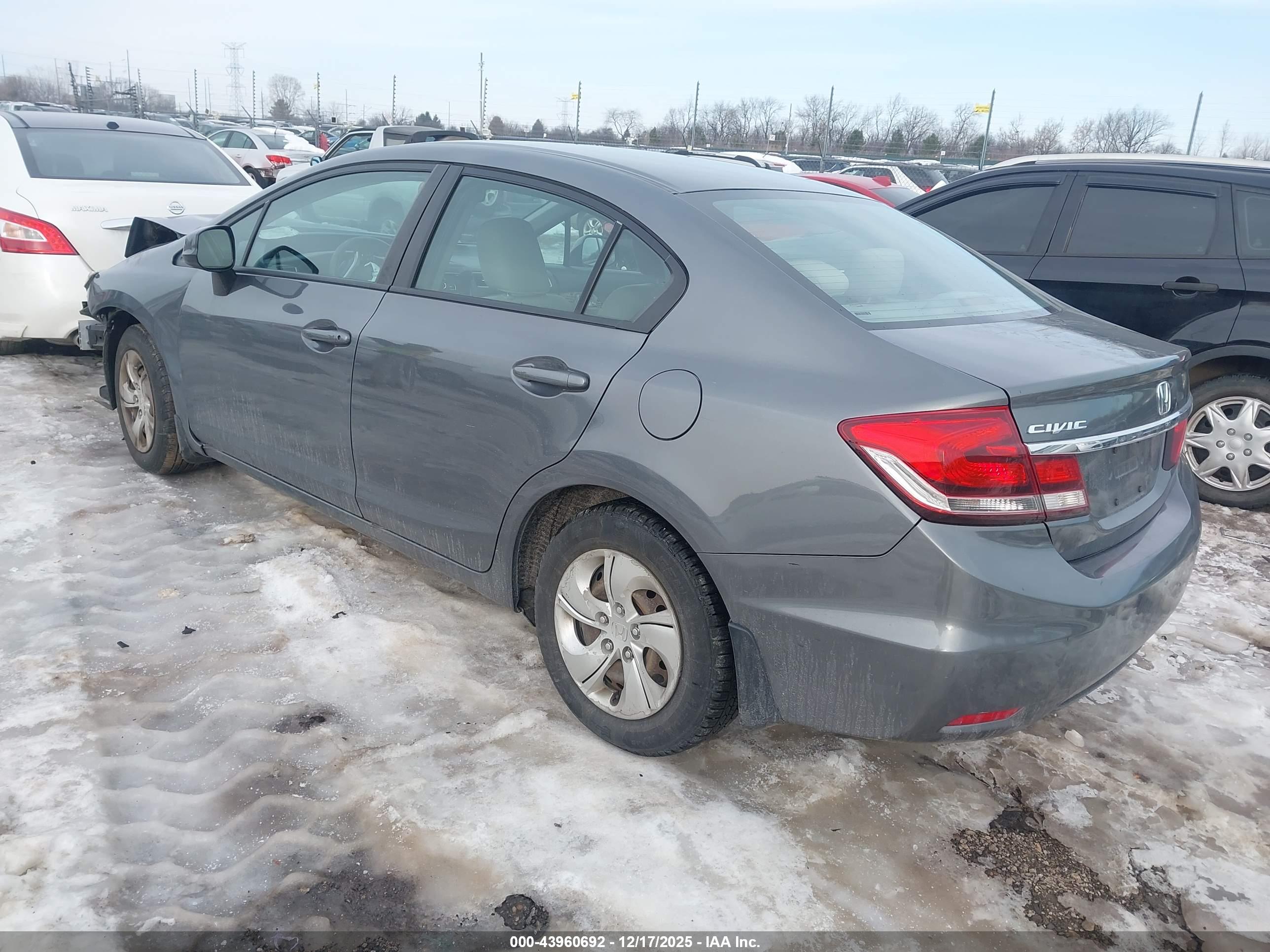 HONDA CIVIC image 3