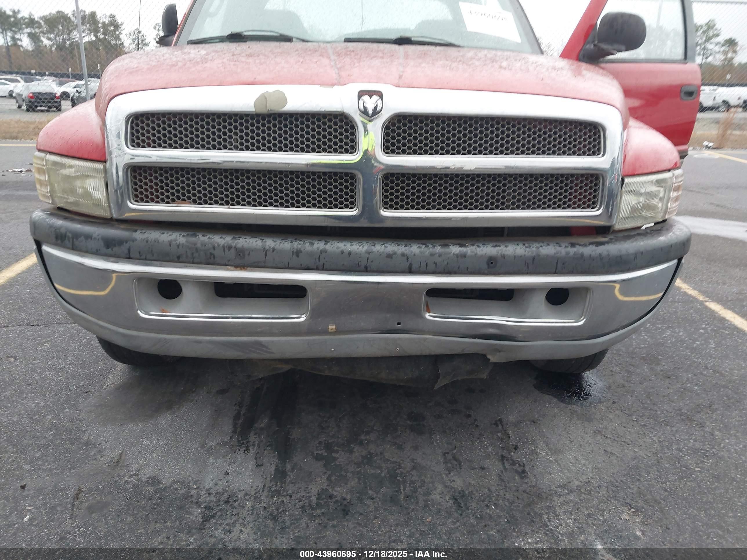 DODGE RAM image 6