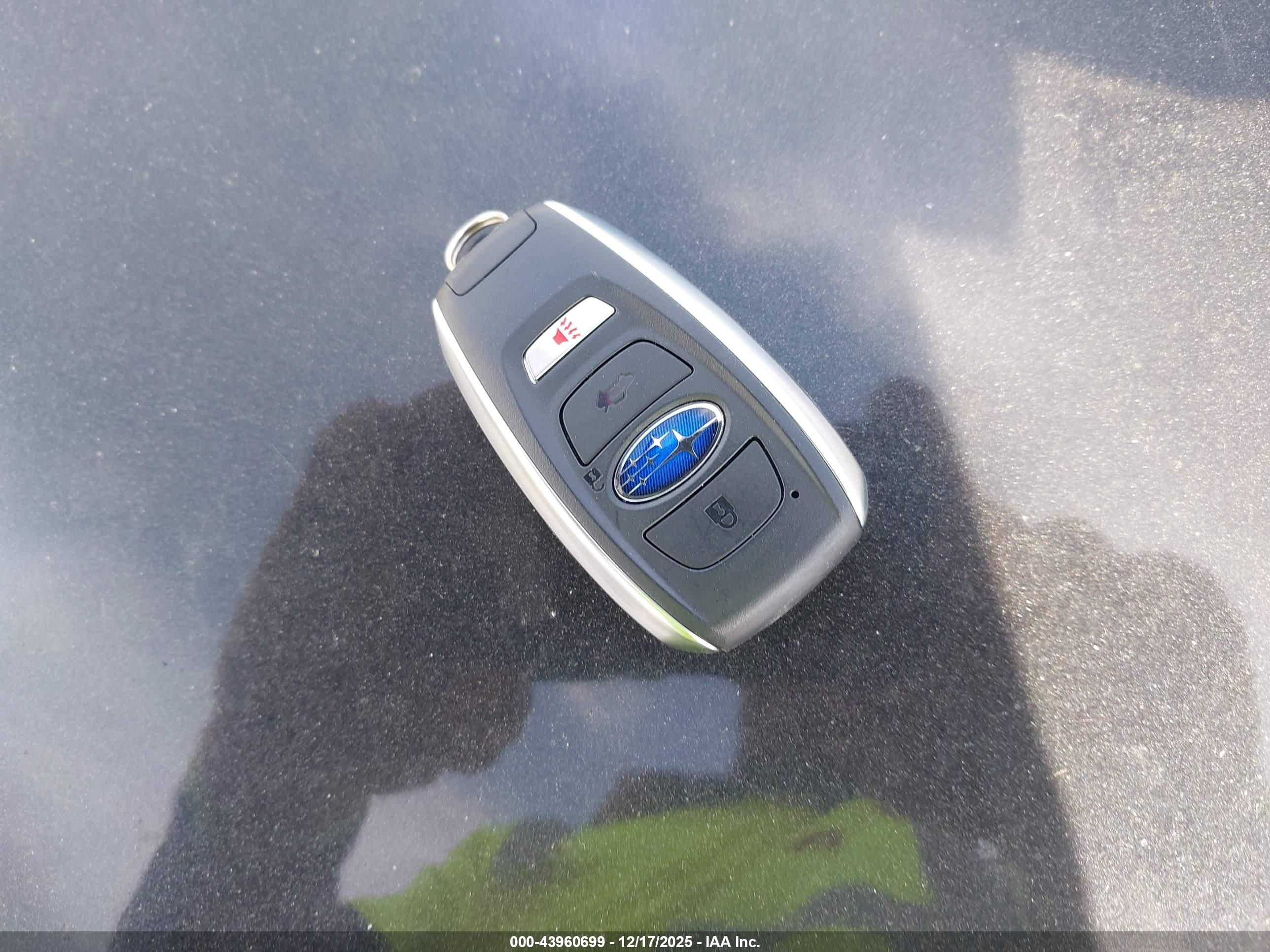 SUBARU OUTBACK image 11