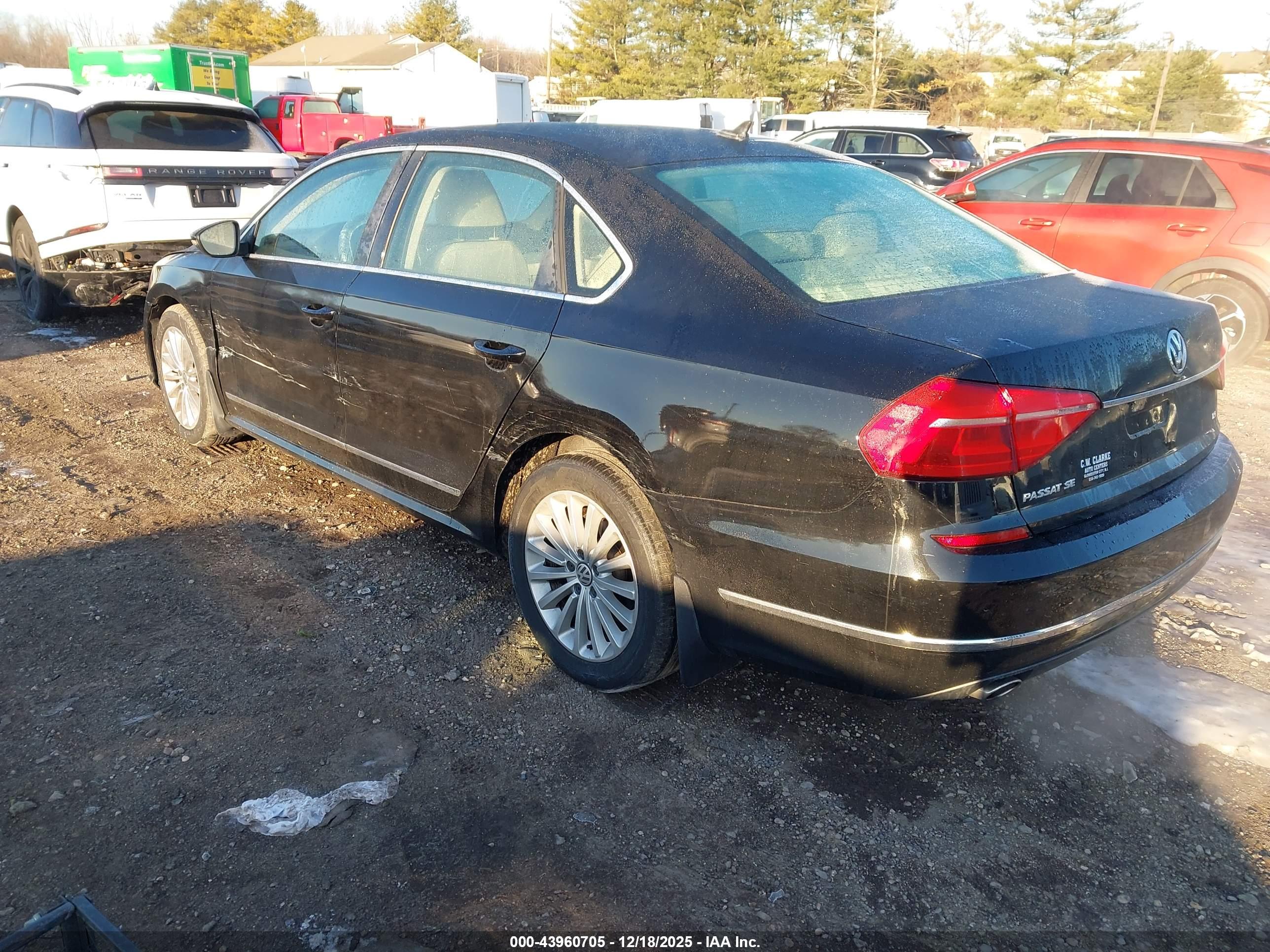VOLKSWAGEN PASSAT image 3