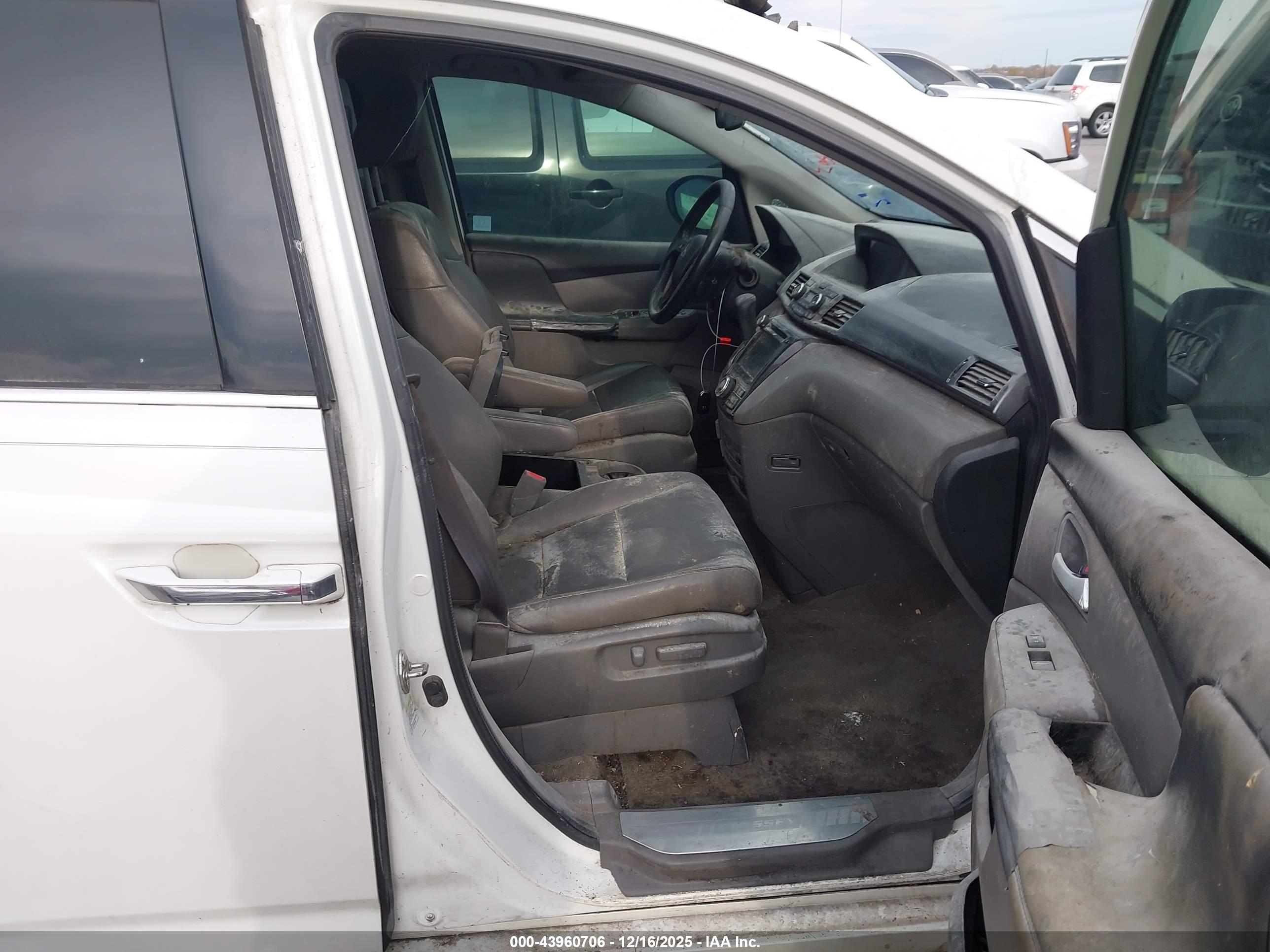 HONDA ODYSSEY image 5