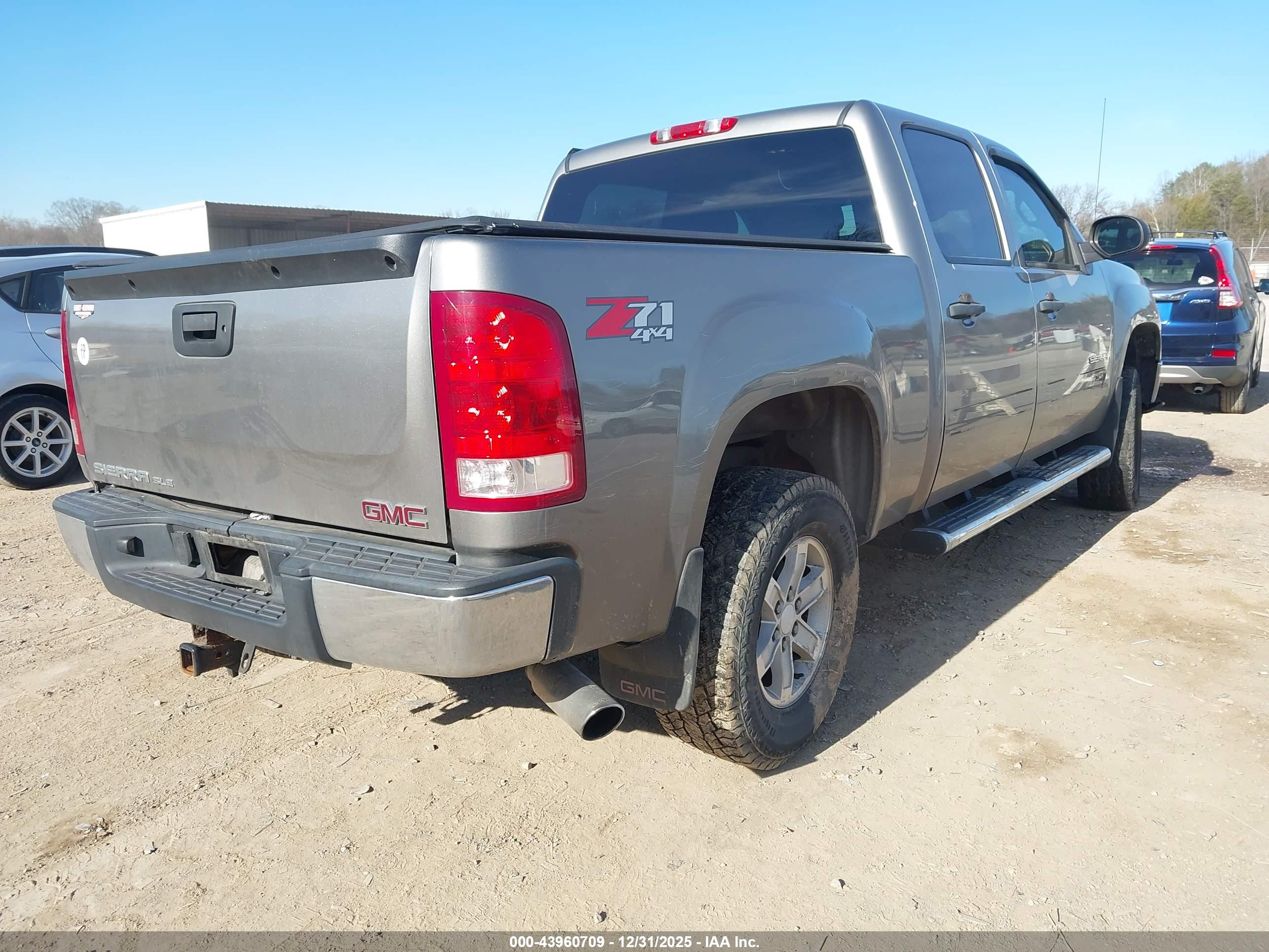GMC SIERRA image 4